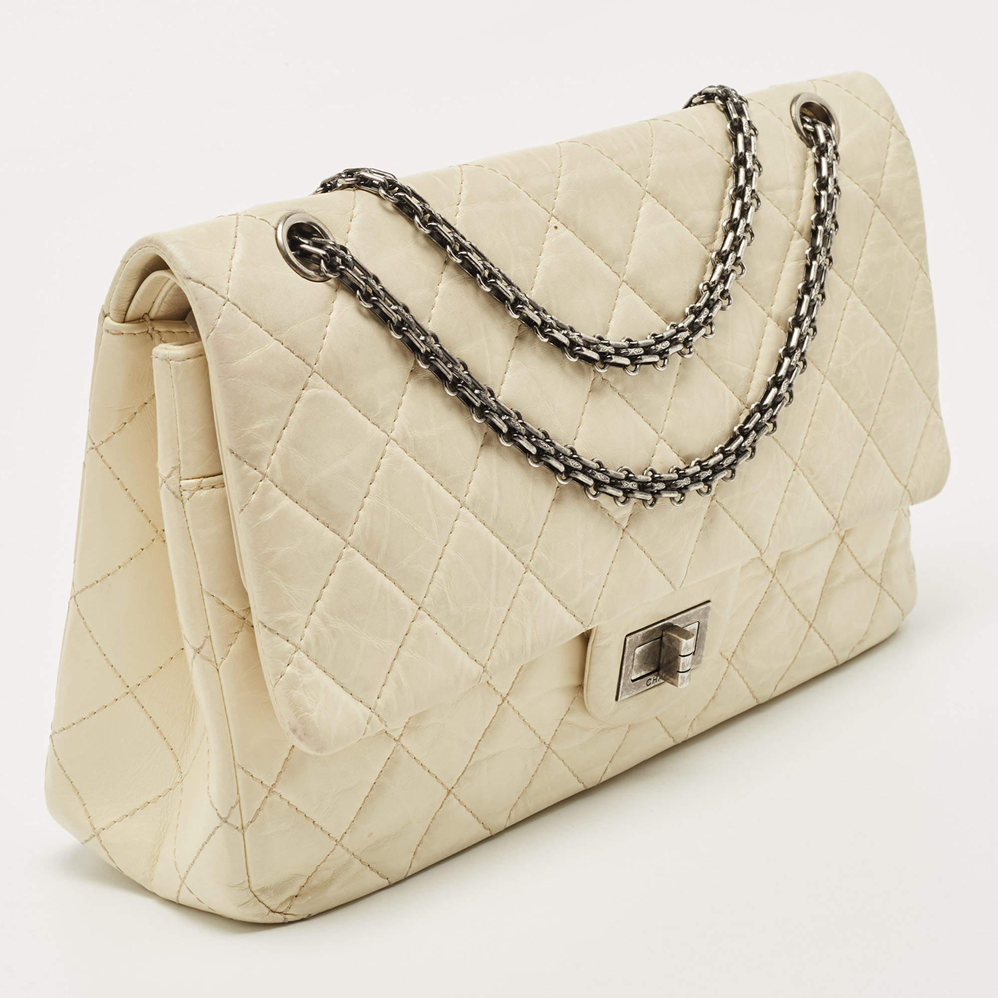 Chanel Ivory Aged Quilted Leather Reissue 2.55 Classic 227 Flap Bag In Fair Condition In Dubai, Al Qouz 2
