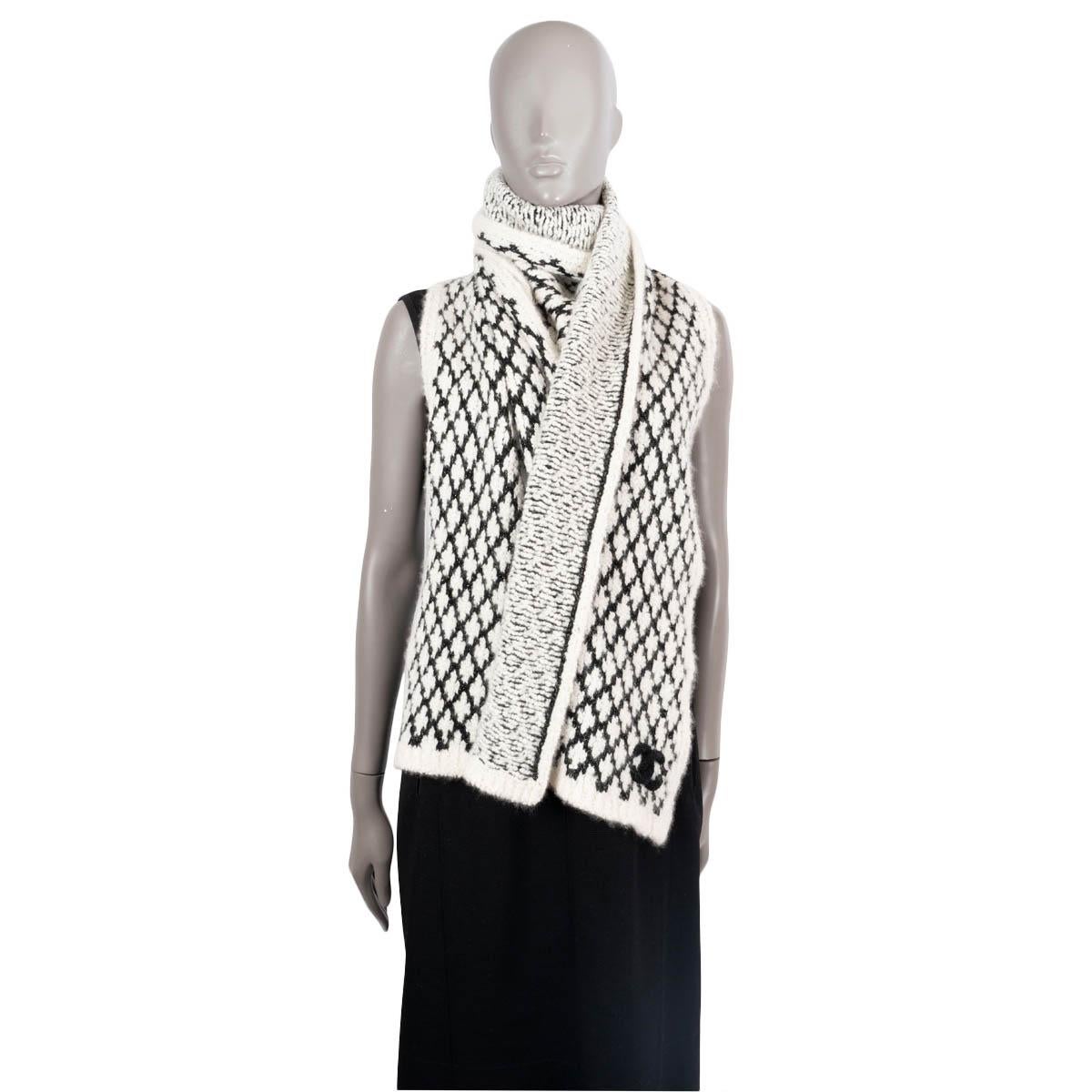 CHANEL ivory & black cashmere CC LUREX KNIT Muffler Scarf 2