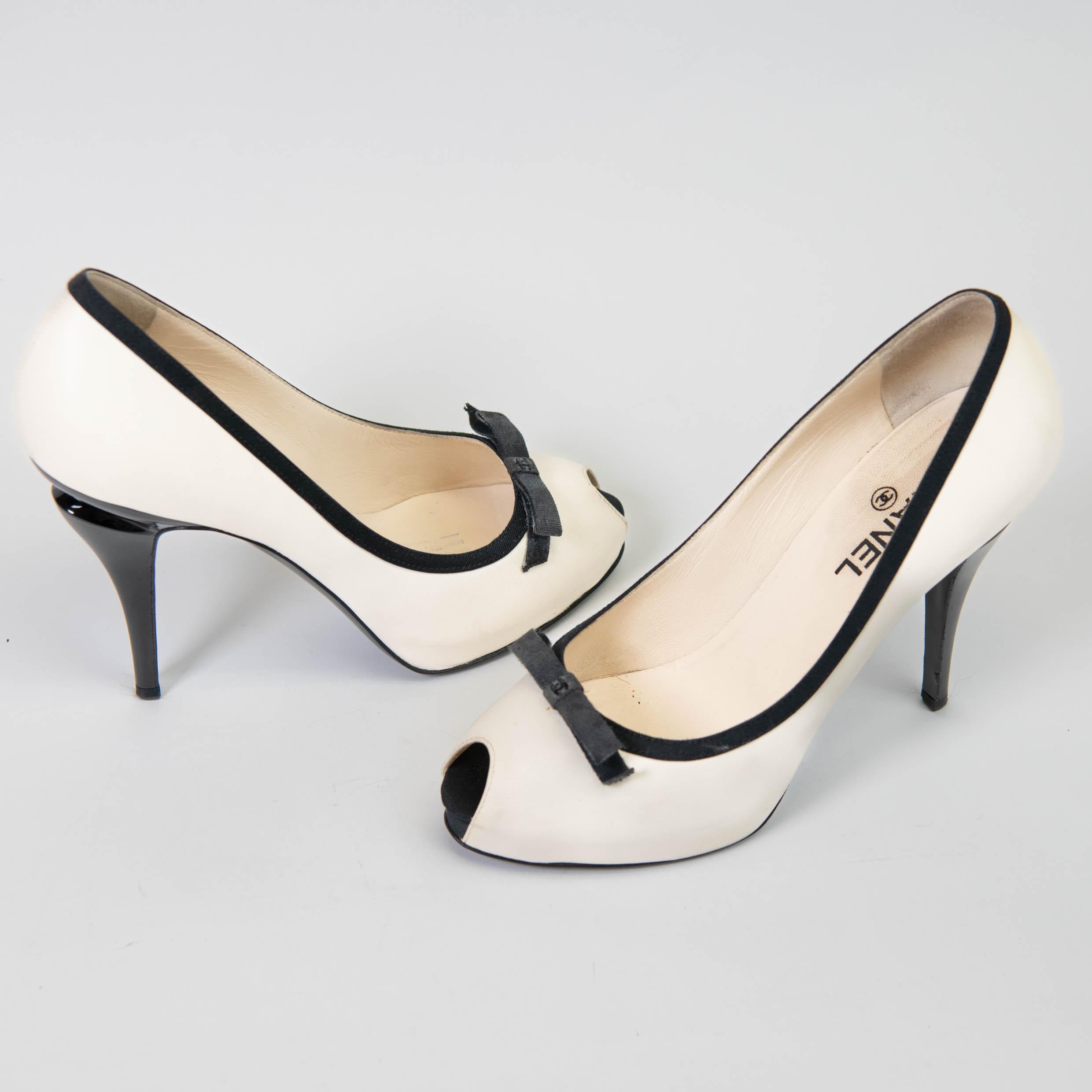 Women's Chanel Ivory & Black Lambskin Peep Toe Pumps  Black Ribbon Trim Size 40