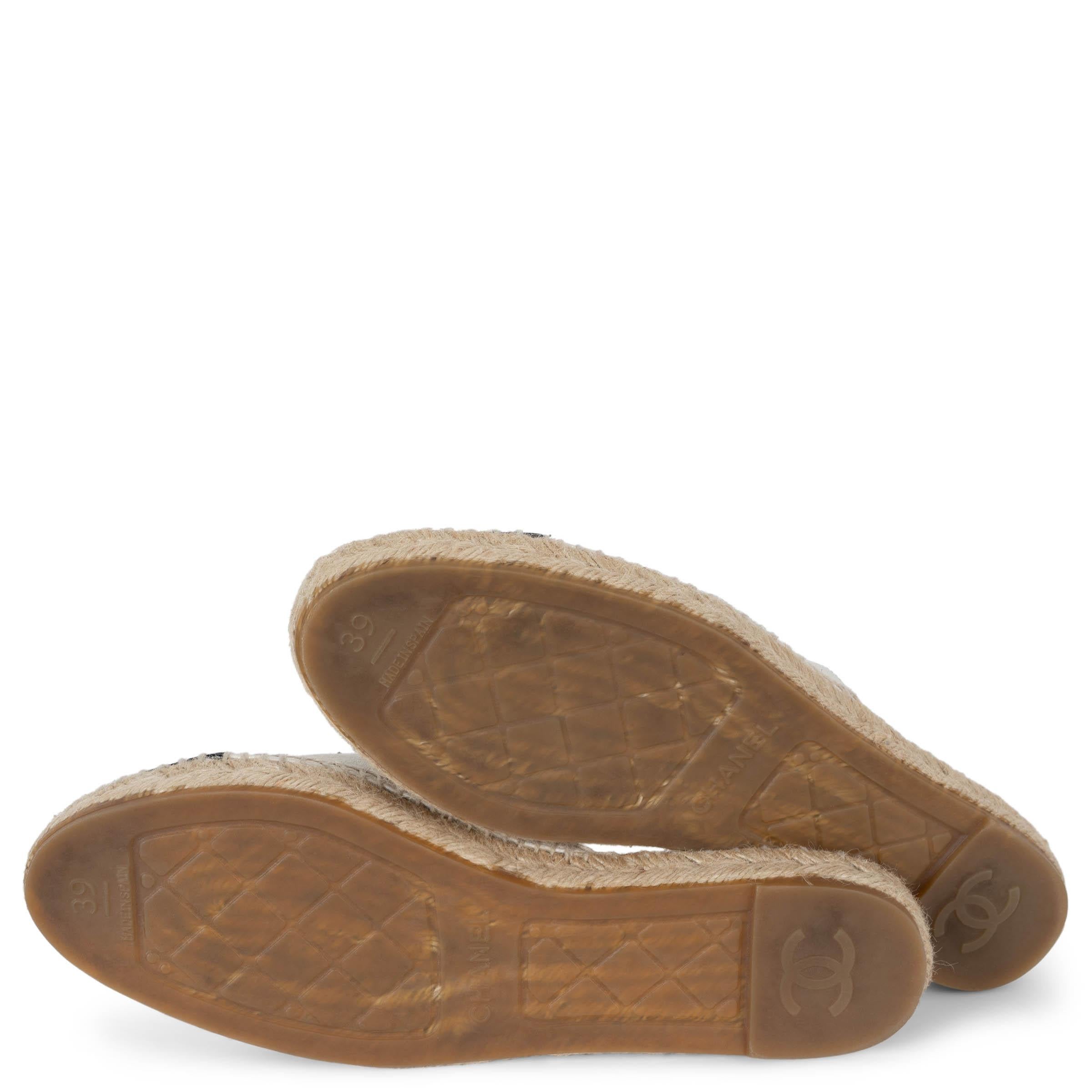 CHANEL Elfenbein & schwarzes Leder 18C GRIECHENLAND ESPADRILLES Mules Schuhe 39 passen 38.5 im Angebot 4
