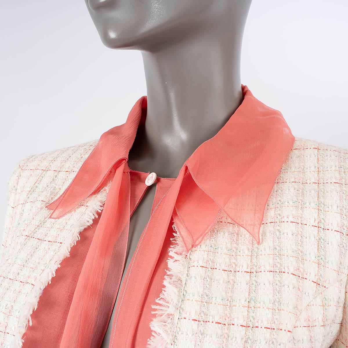CHANEL ivory & coral wool blend 2004 04C PUSSY BOW SILK & TWEED Jacket 38 S For Sale 2