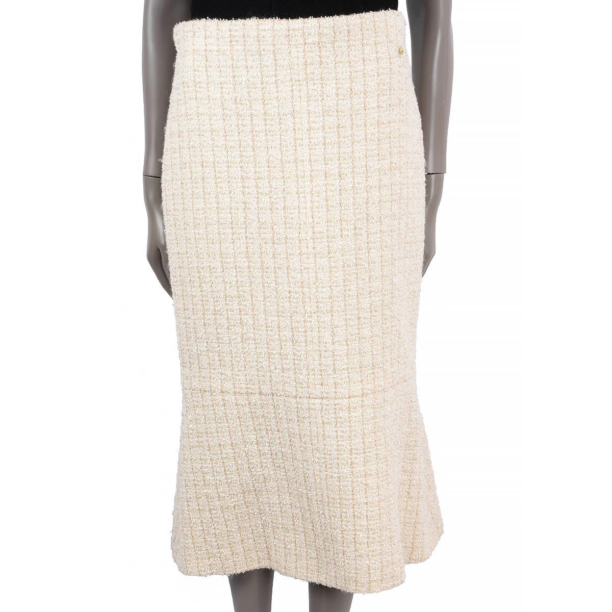 Gold CHANEL ivory & gold wool 2017 17A COSMOPOLITE LUREX TWEED MIDI Skirt 42 L For Sale