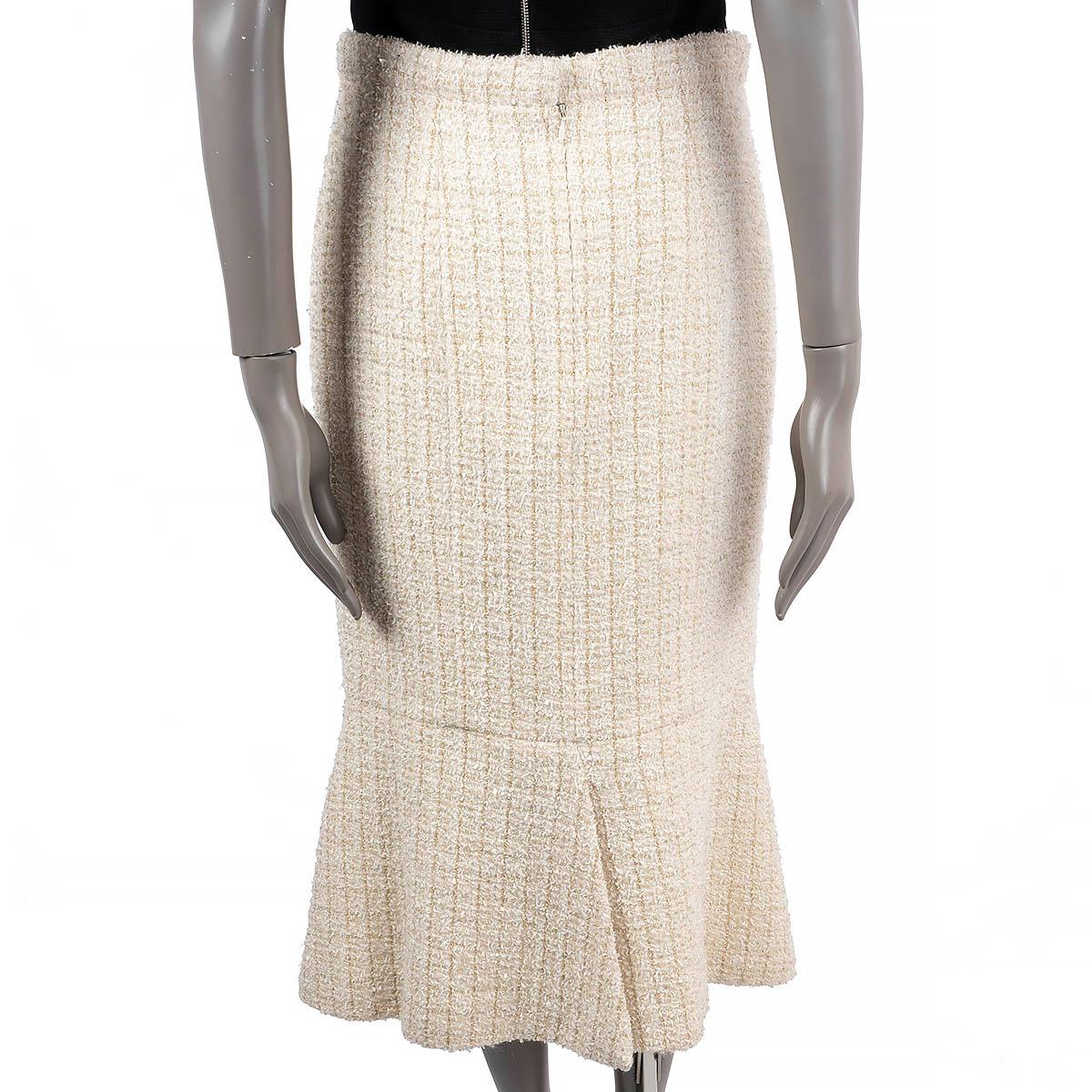 CHANEL ivory & gold wool 2017 17A COSMOPOLITE LUREX TWEED MIDI Skirt 42 L For Sale 1