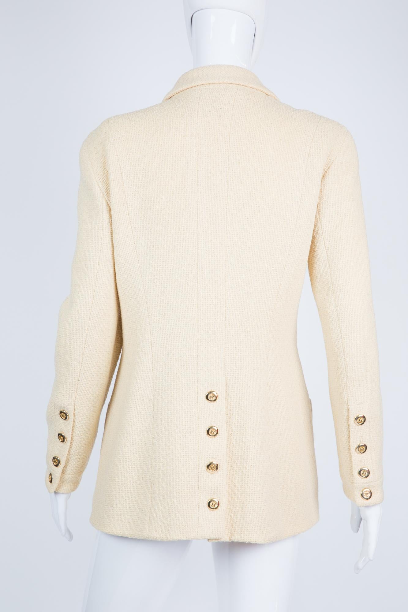 Chanel Ivory Long Boucle Wool Tweed Jacket In Excellent Condition In Paris, FR