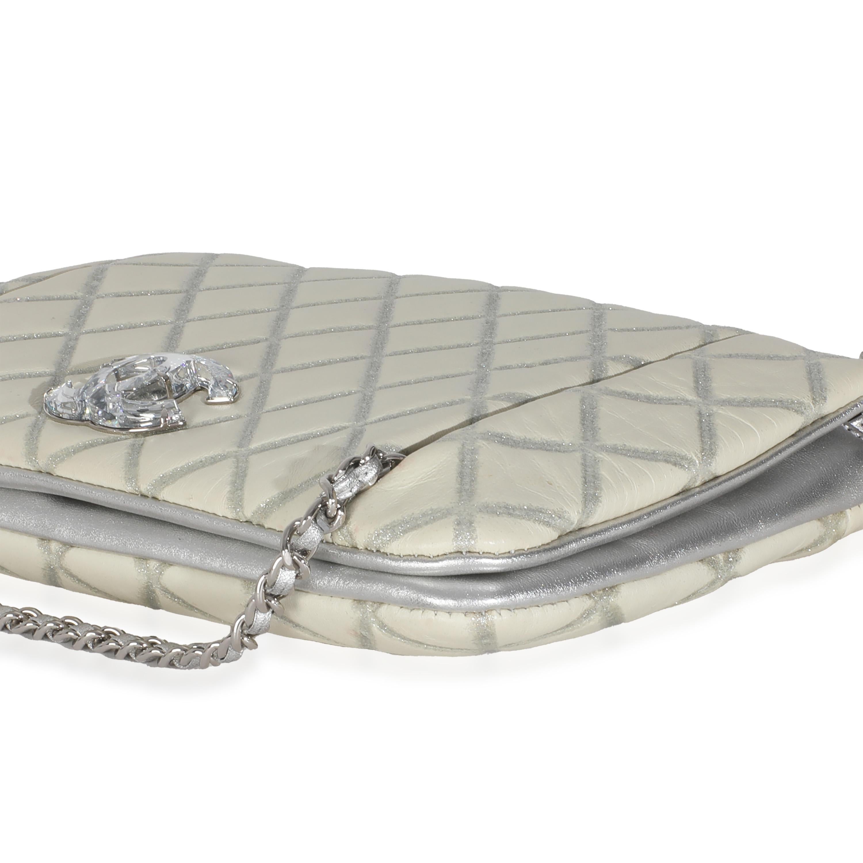 Chanel Ivory Metallic Distressed Lambskin Quilted CC Flap Bag im Angebot 1