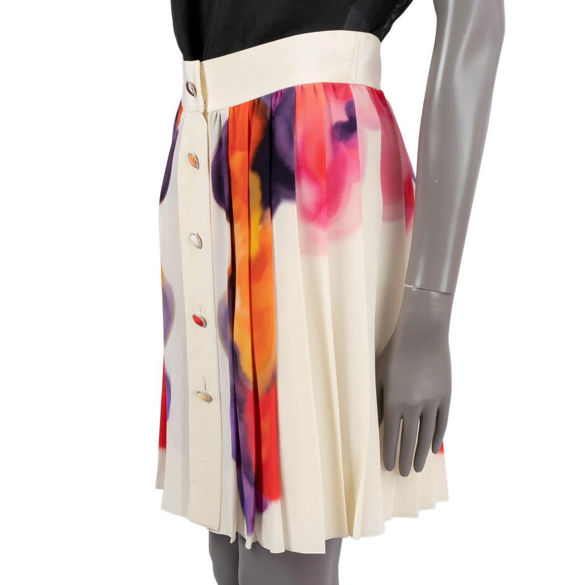 Women's CHANEL ivory & multicolor silk 2015 15P WATERCOLOR Pleated Skirt 40 M For Sale