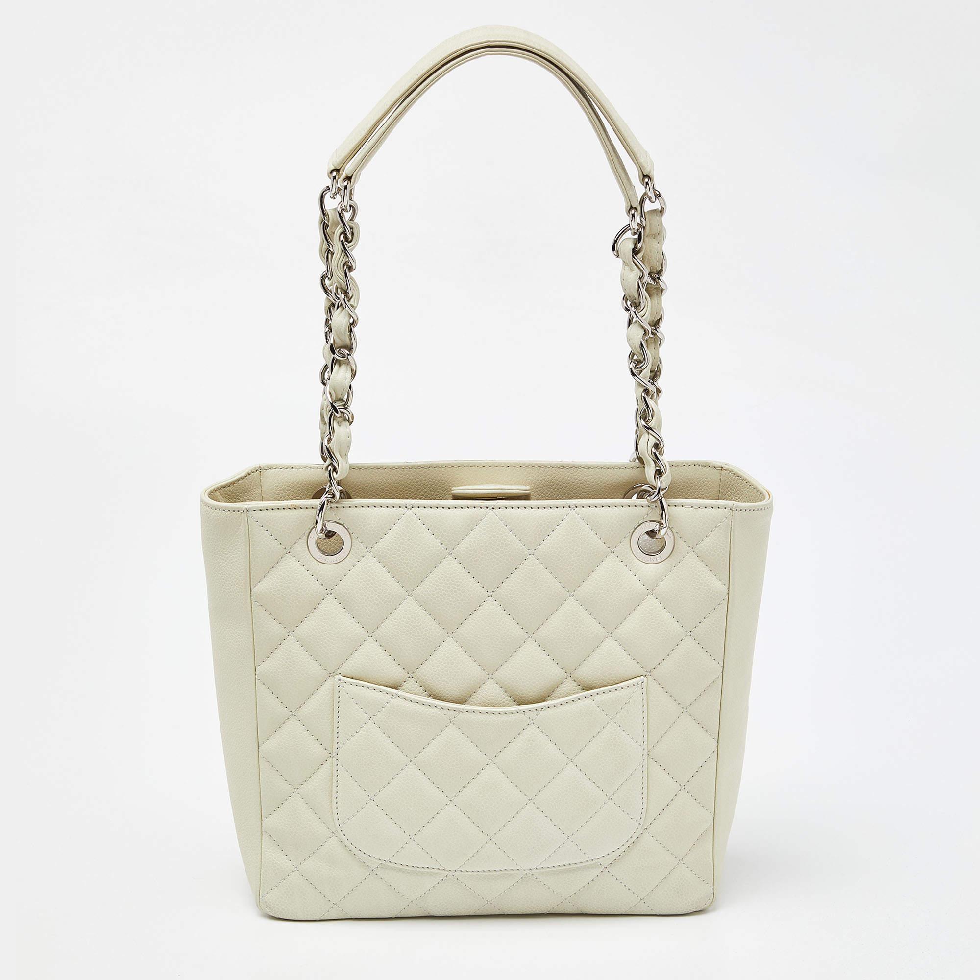 Chanel Ivory Quilted Caviar Leather Petite Shopping Tote In Good Condition In Dubai, Al Qouz 2