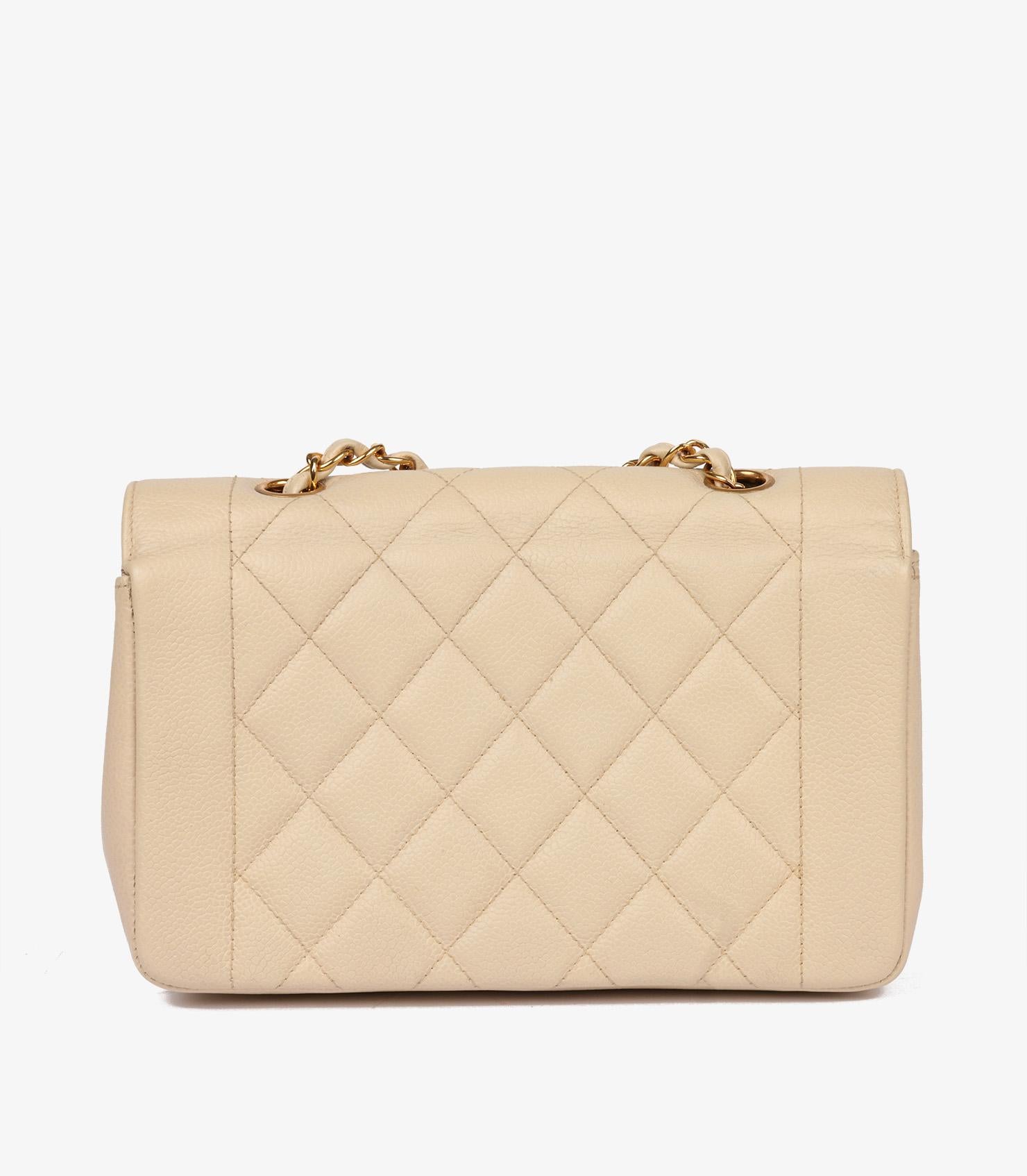 Chanel Ivory Quilted Caviar Leather Vintage Small Diana Classic Single Flap Bag en vente 1