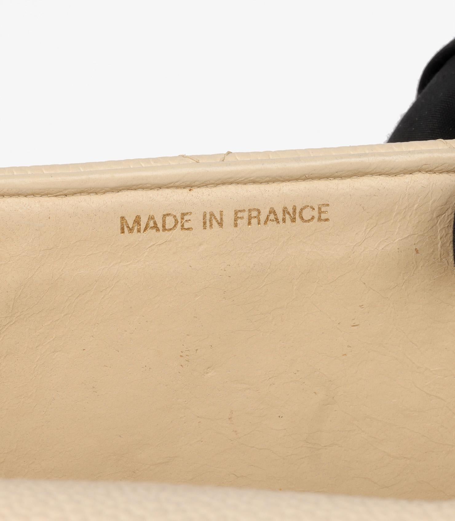 Chanel Ivory Quilted Caviar Leather Vintage Small Diana Classic Single Flap Bag en vente 3