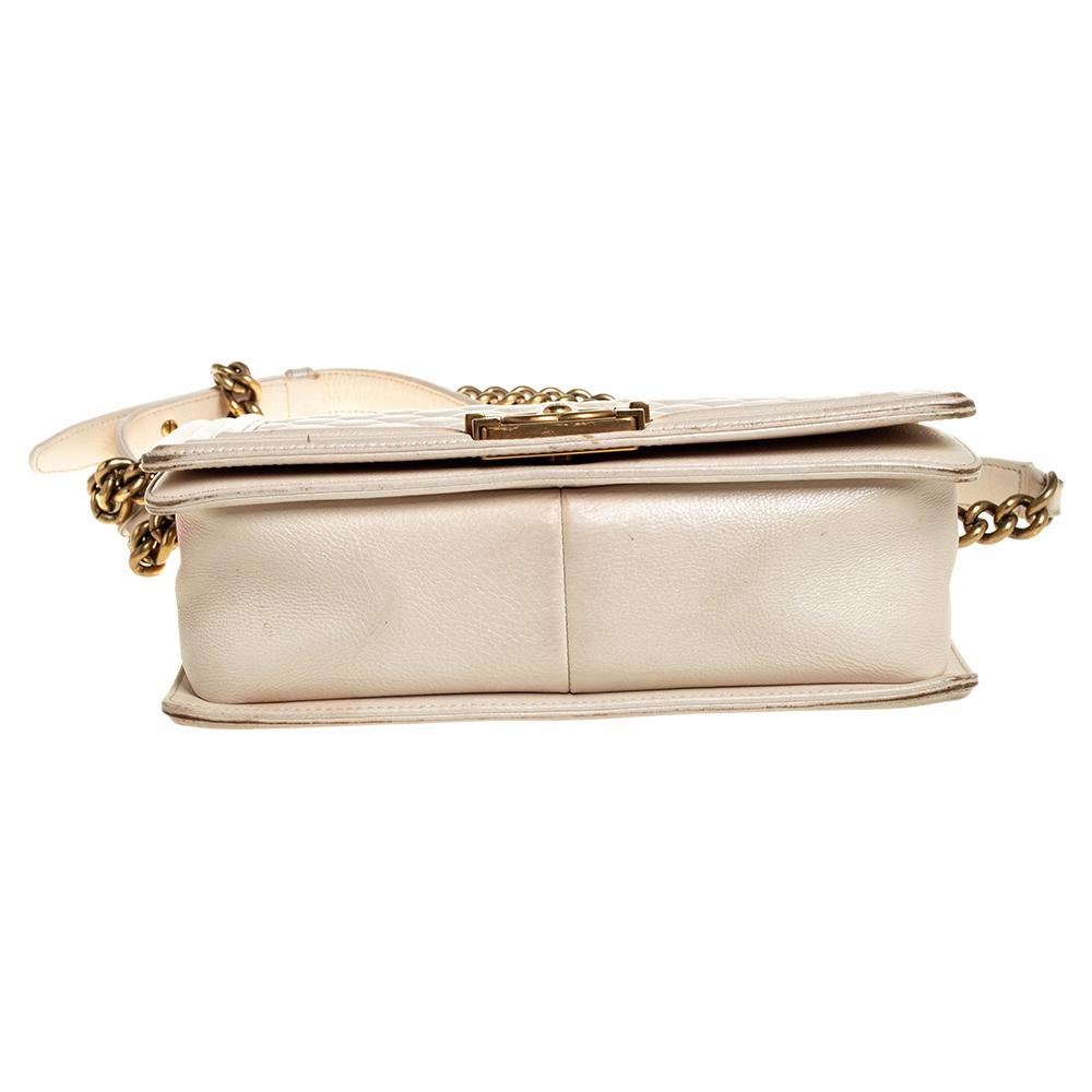 Beige Chanel Ivory Quilted Leather Medium Boy Bag