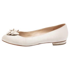 Chanel Ivory Satin Bow Embellished Ballet Flats Size 38.5