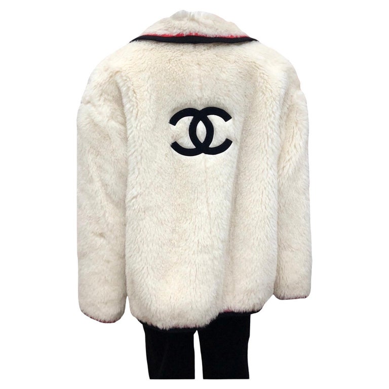 Chanel Ivory White Alpaca Cotton Blend Black/Red Contrast Trim Jacket