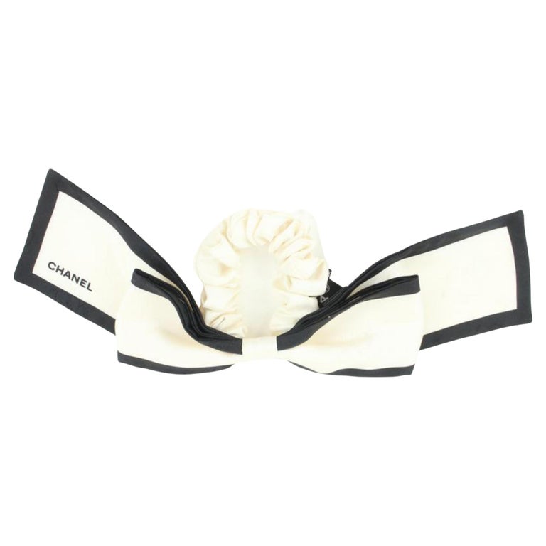Buy [CHANEL] Chanel Ribbon Scrunchie Coco Mark Logo Silk Black/White Ladies  Other Accessories [used] A rank from Japan - Buy authentic Plus exclusive  items from Japan