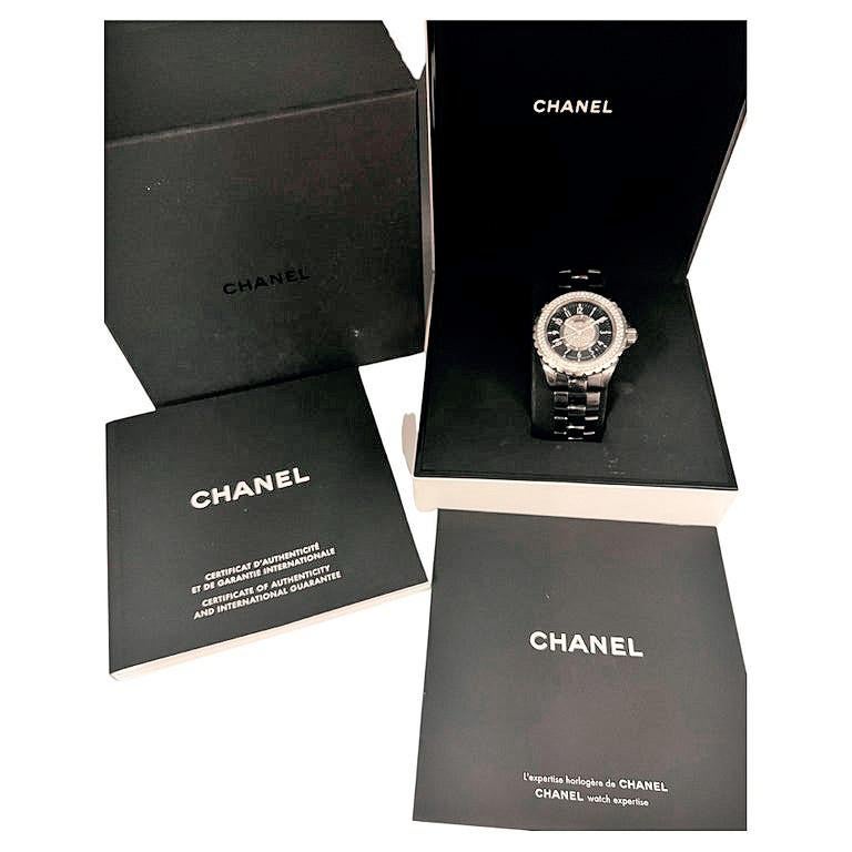 Chanel J12 H1709 Schwarze Keramik-Diamant-Armbanduhr (Rundschliff)