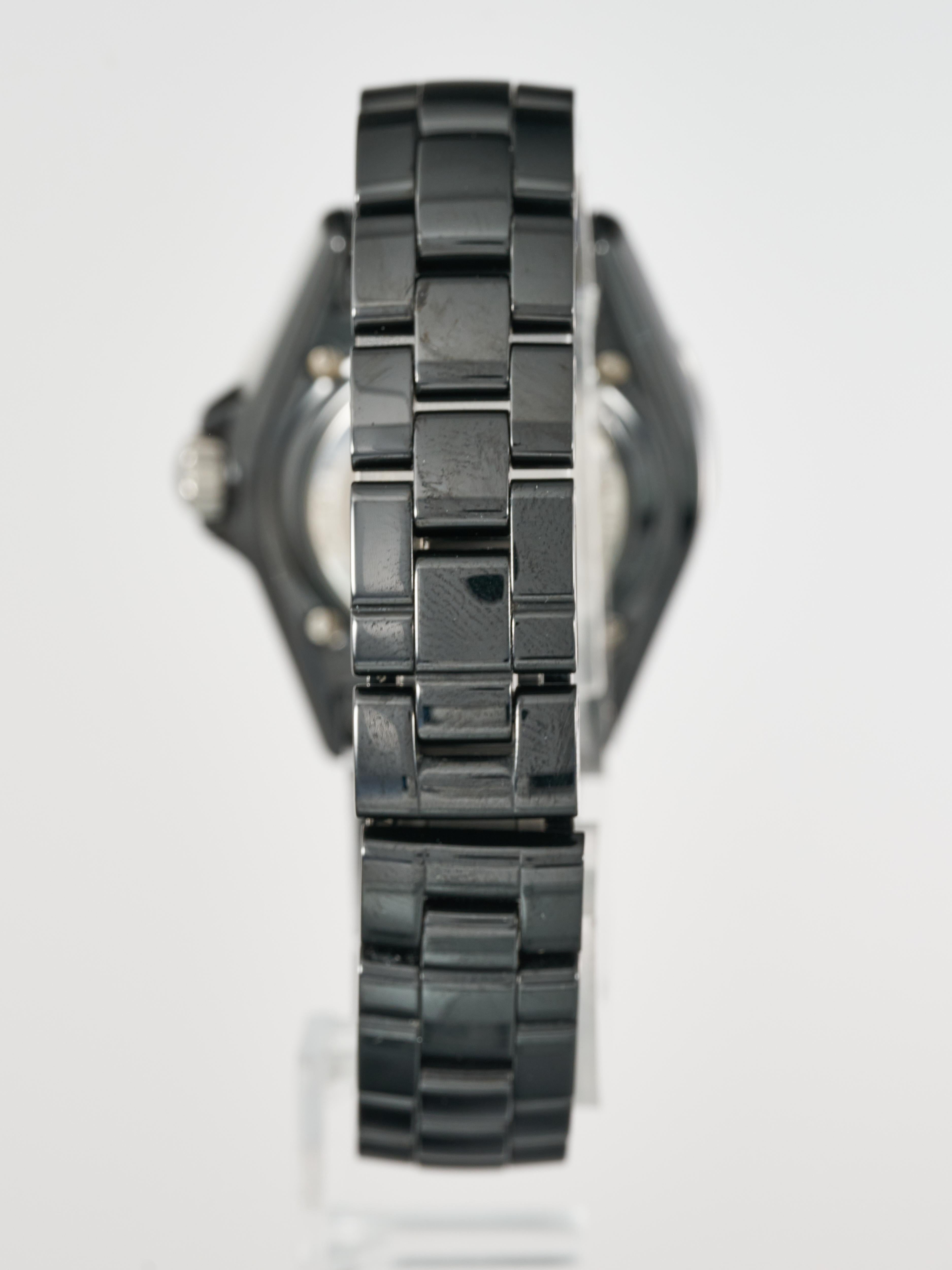 Chanel J12, 33 mm, Electro H7121, édition limitée, quartz arc-en-ciel Pour femmes en vente