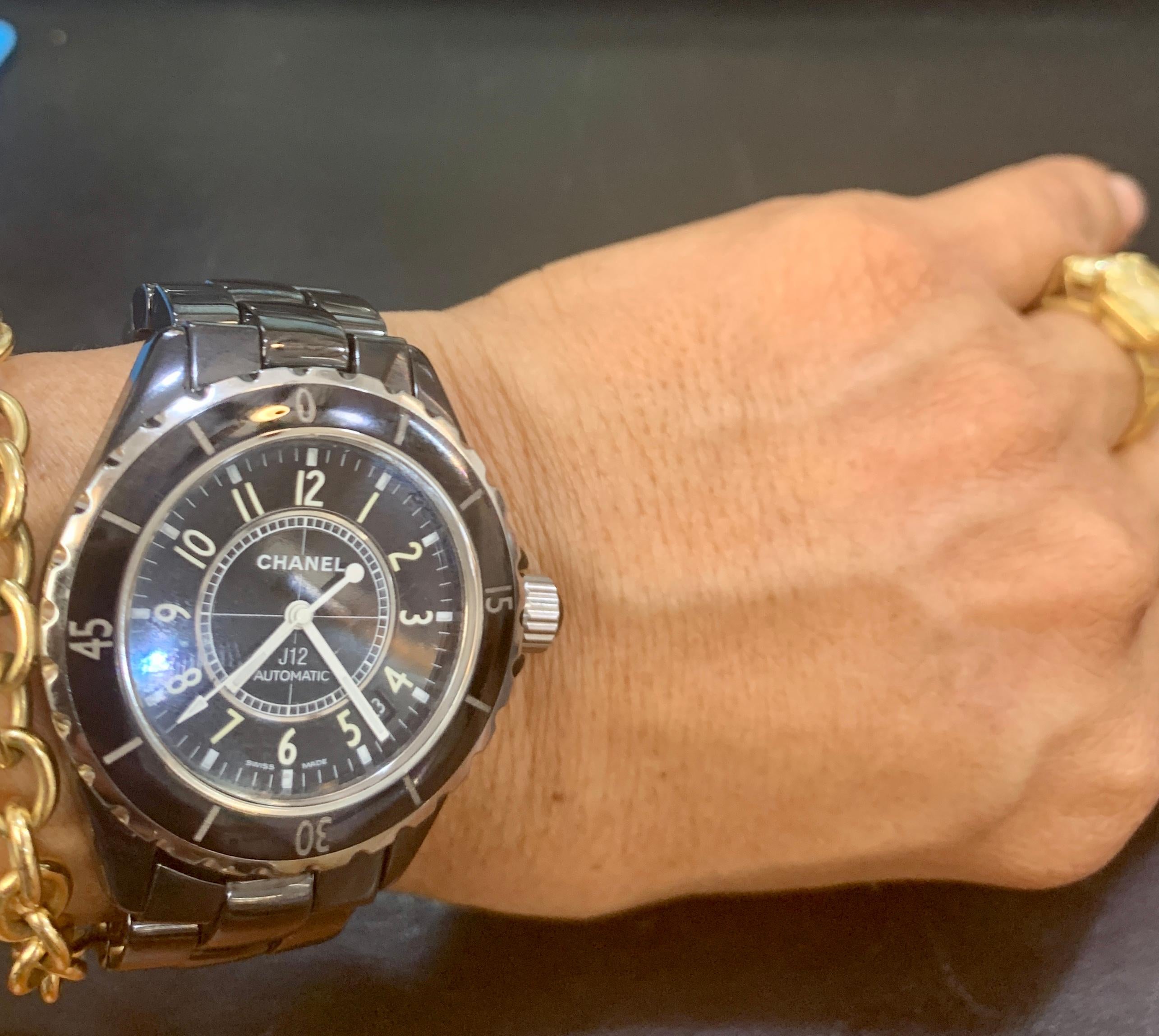 Chanel J12 Black Ceramic Automatic Midsize Unisex Watch Black Ceramic Face In Excellent Condition In New York, NY