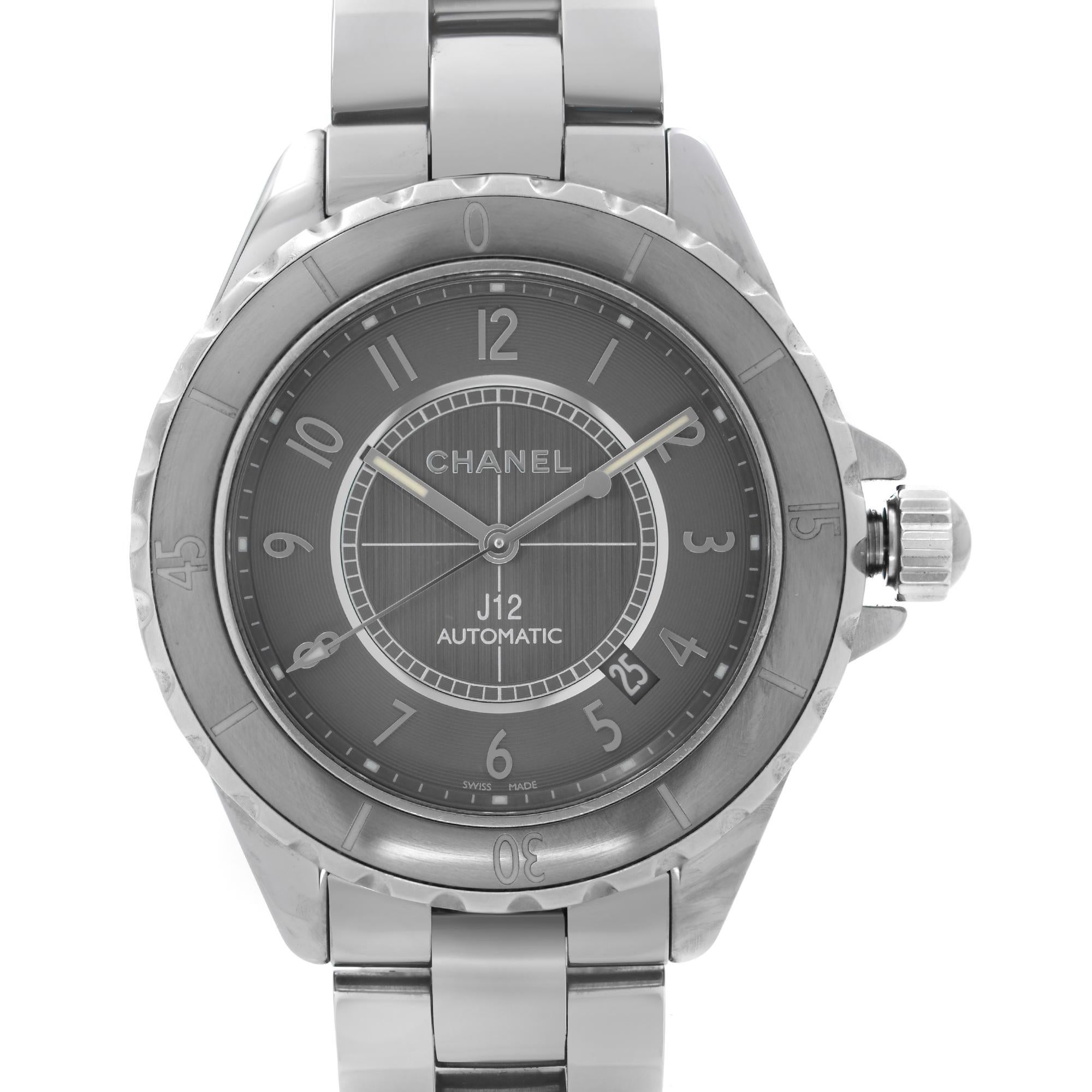 Pre Owned Chanel J12 Chromatic Ceramic Titanium Grey Dial Automatic Unisex Watch H2934. ​This Beautiful Timepiece Features: Titanium Ceramic Case & Bracelet, Titanium Ceramic Uni-Directional Rotating Bezel. Gray Dial with Luminous Silver-Tone Hands