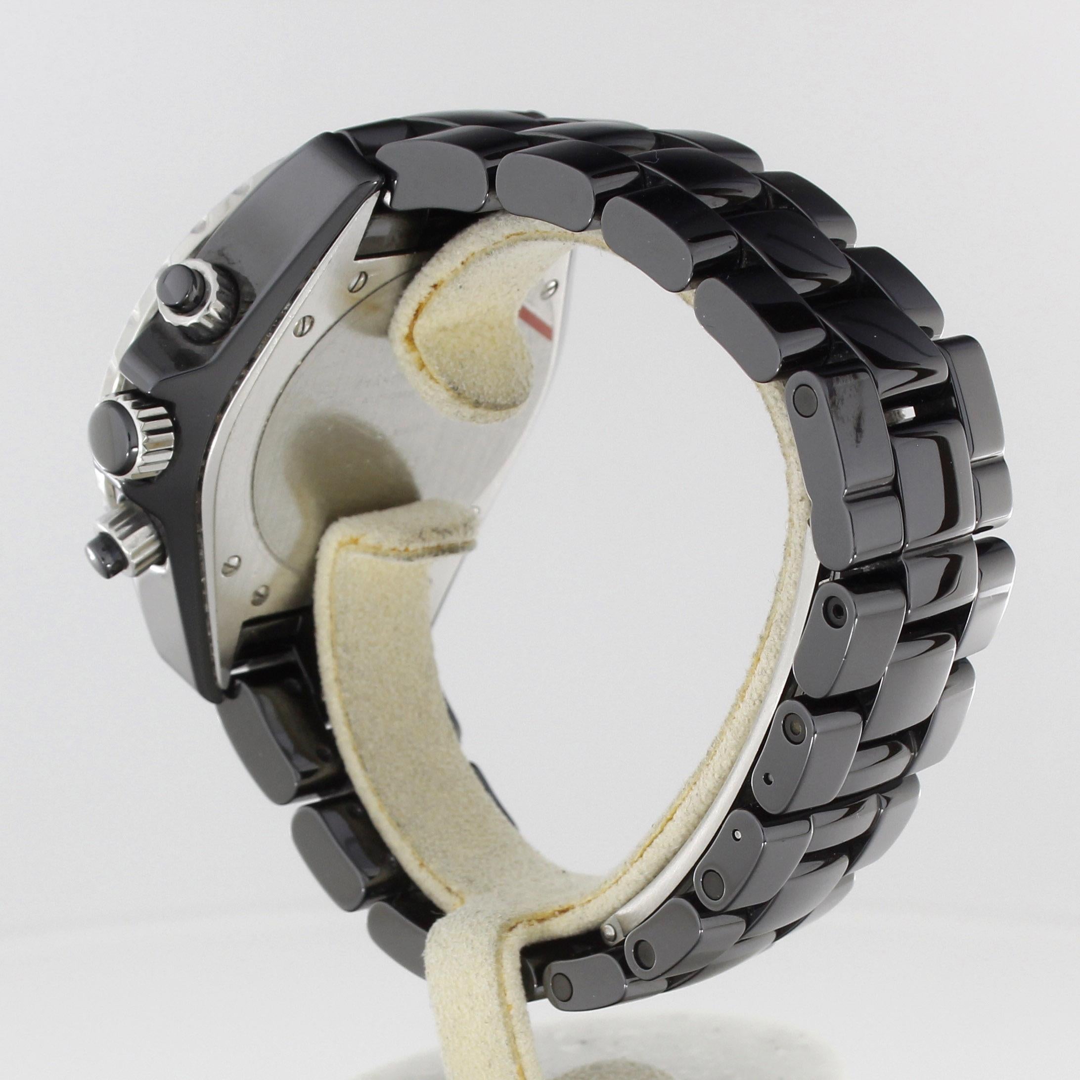 Chanel J12 Chronograph Schwarz Keramik H1178 Automatik-Armbanduhr von 2004 im Zustand „Gut“ in Berlin, DE