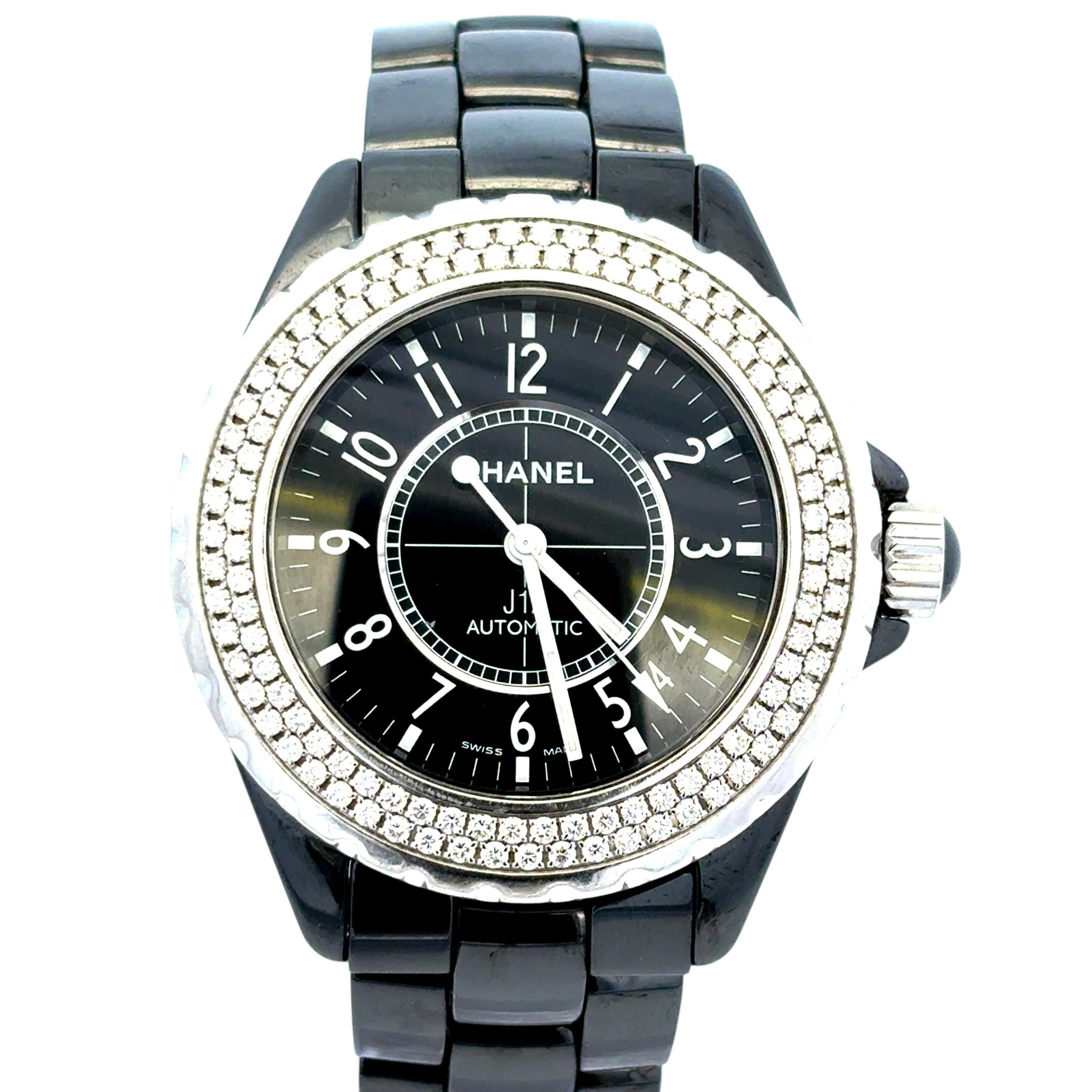 Taille ronde Montre Chanel J12 H0950 en céramique avec lunette à 2 rangs de diamants et cadran noir en vente