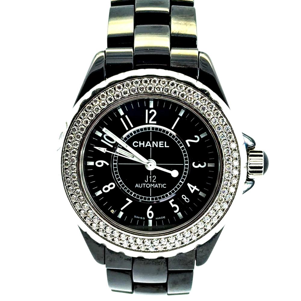 Chanel J12 H0950 Ceramic Watch with 2 Row Diamond Bezel and Black Dial

This Chanel J12 H0950 Watch is in excellent condition and is ready to ship!

Brand: Chanel
Model: J12
Reference Number: H0950
Case Material: Black Ceramic
Case Diameter: