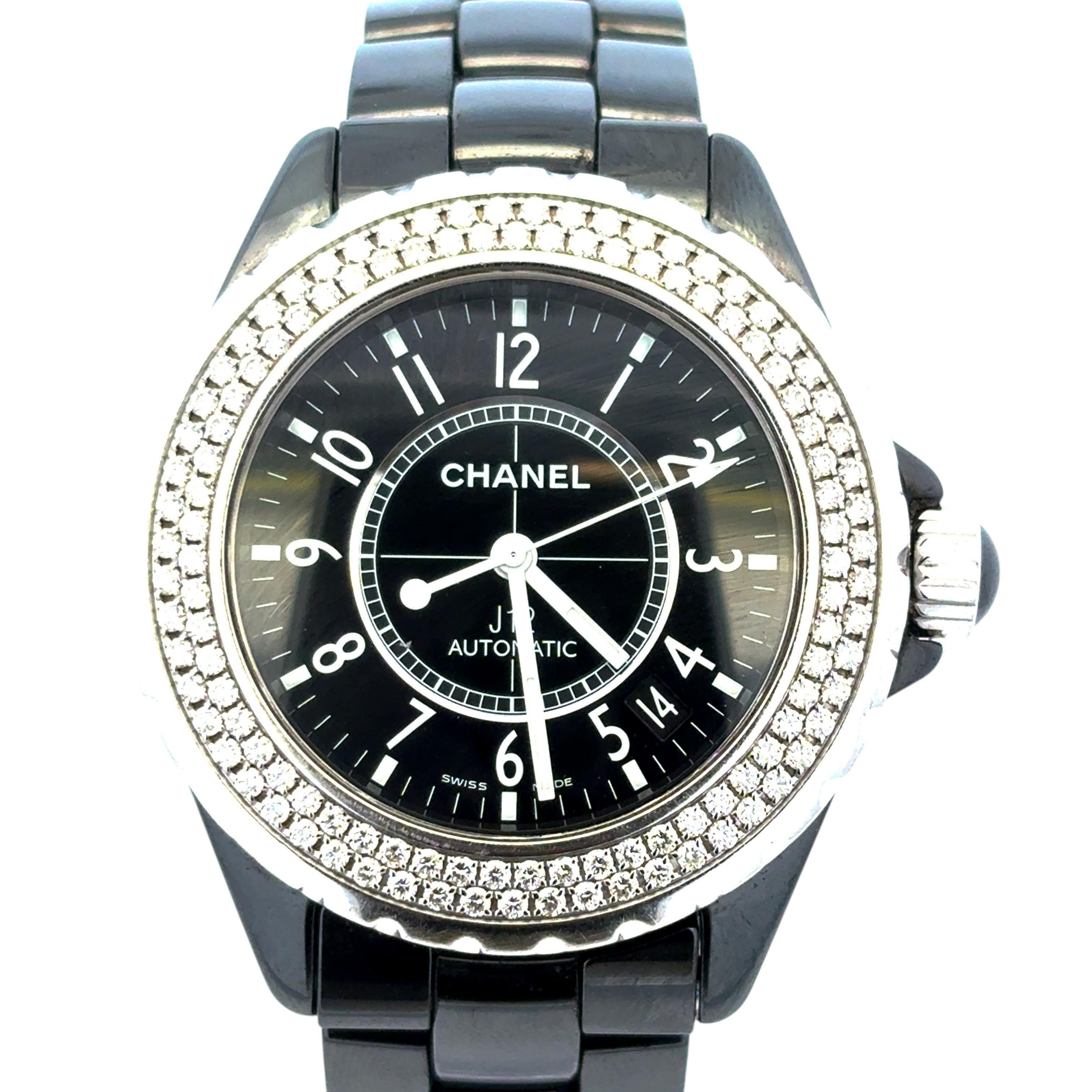 Montre Chanel J12 H0950 en céramique avec lunette à 2 rangs de diamants et cadran noir

Cette montre Chanel J12 H0950 est en excellent état et est prête à être expédiée !

Marque : Chanel
Modèle : J12
Numéro de référence : H0950
Matériau du boîtier