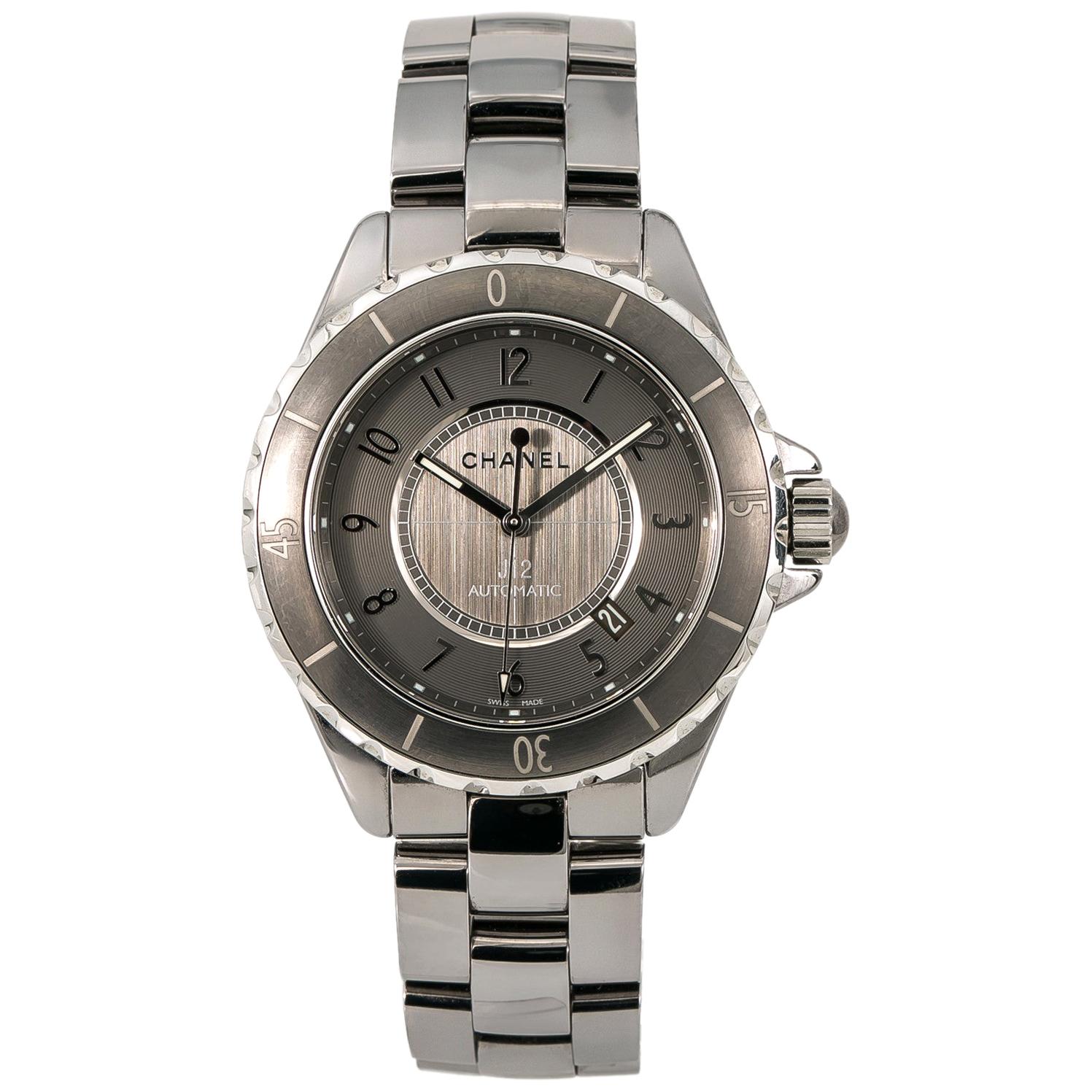 Chanel J12 H2979, Case, Certified and Warranty For Sale