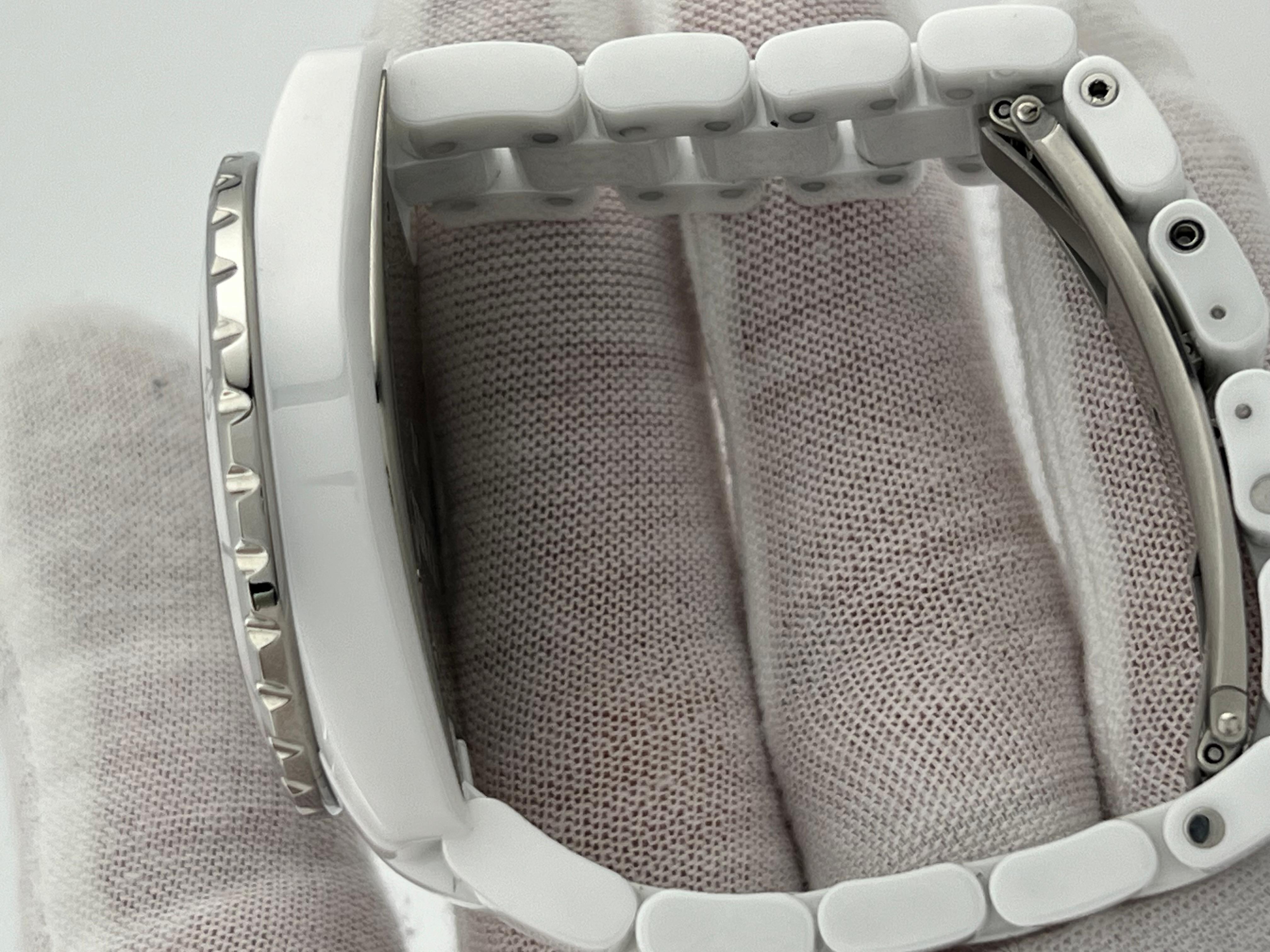 Chanel J12 H5700 Weiß Keramik Edelstahl Automatik 38mm 4