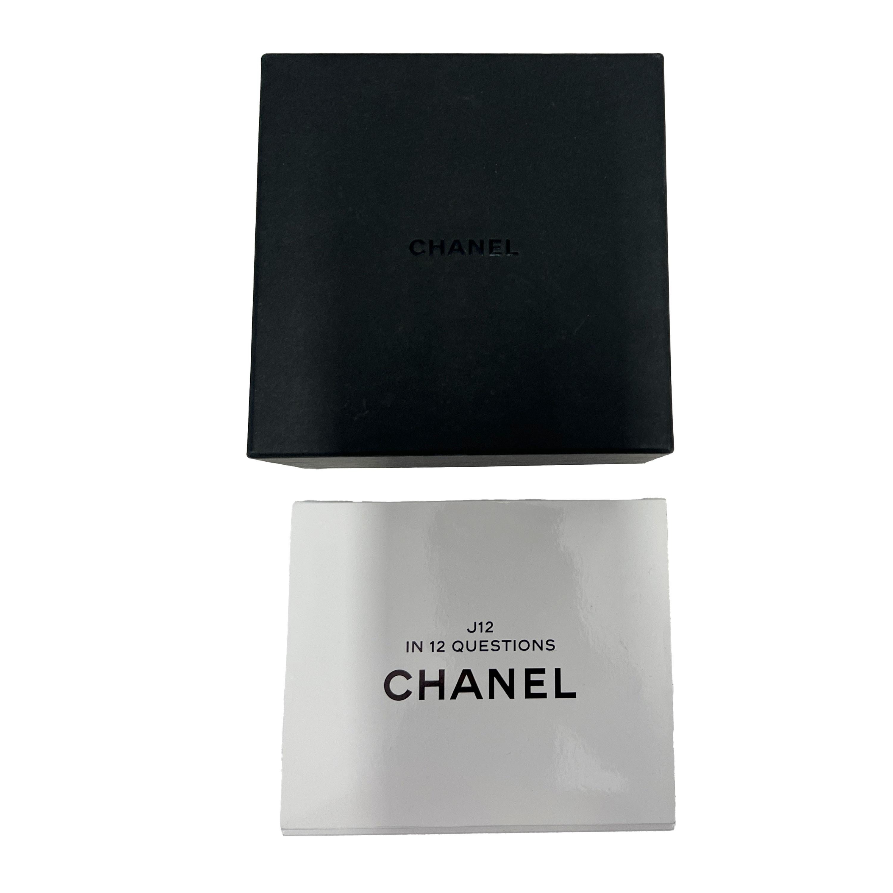 Chanel J12 Montre Calibre 12,1 H5697 Montre unisexe  Céramique en vente 1