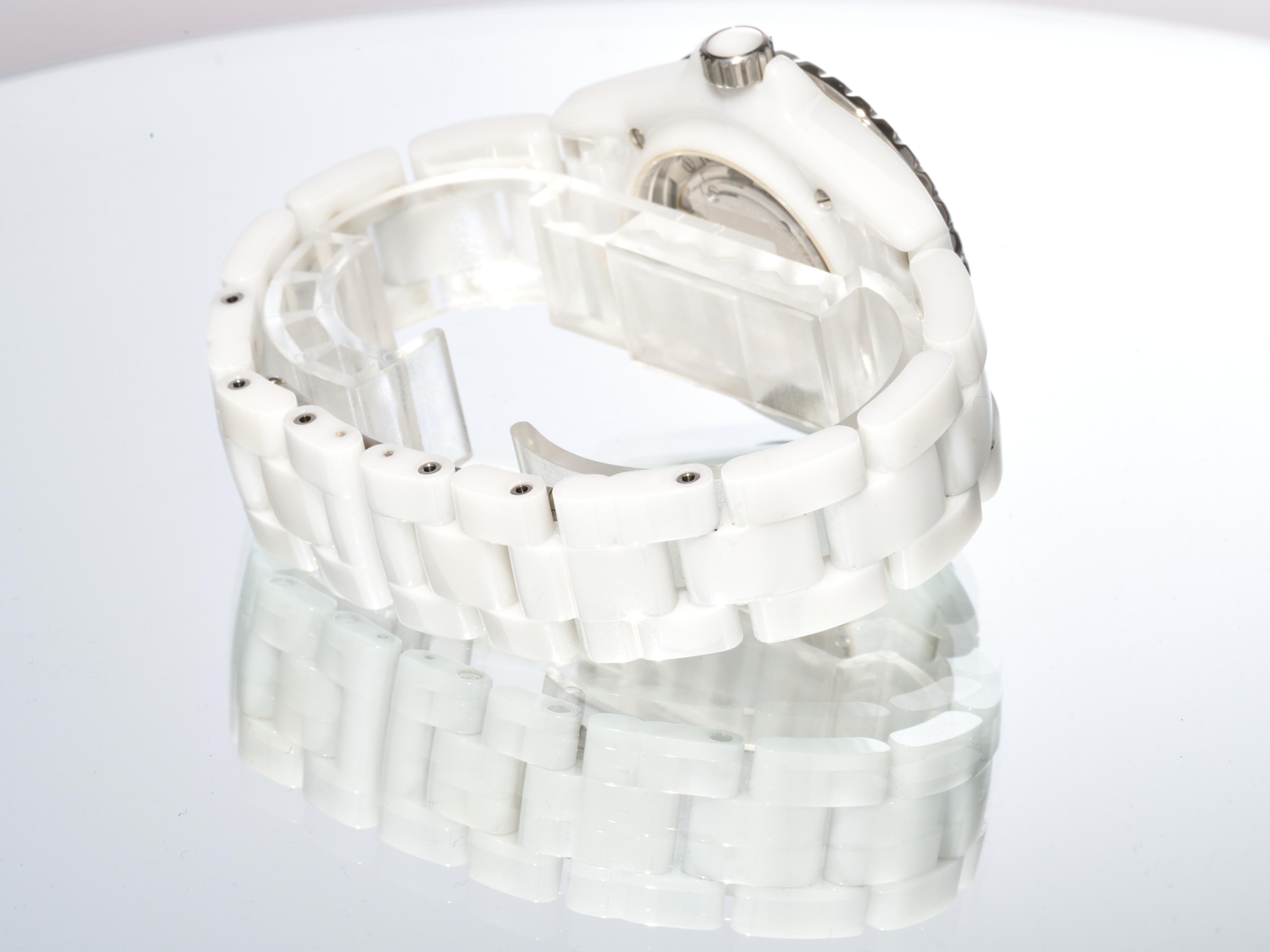 Chanel J12 White Ceramic 38mm H5700 Calibre 12.1 Automatic RRP £6900 For Sale 8