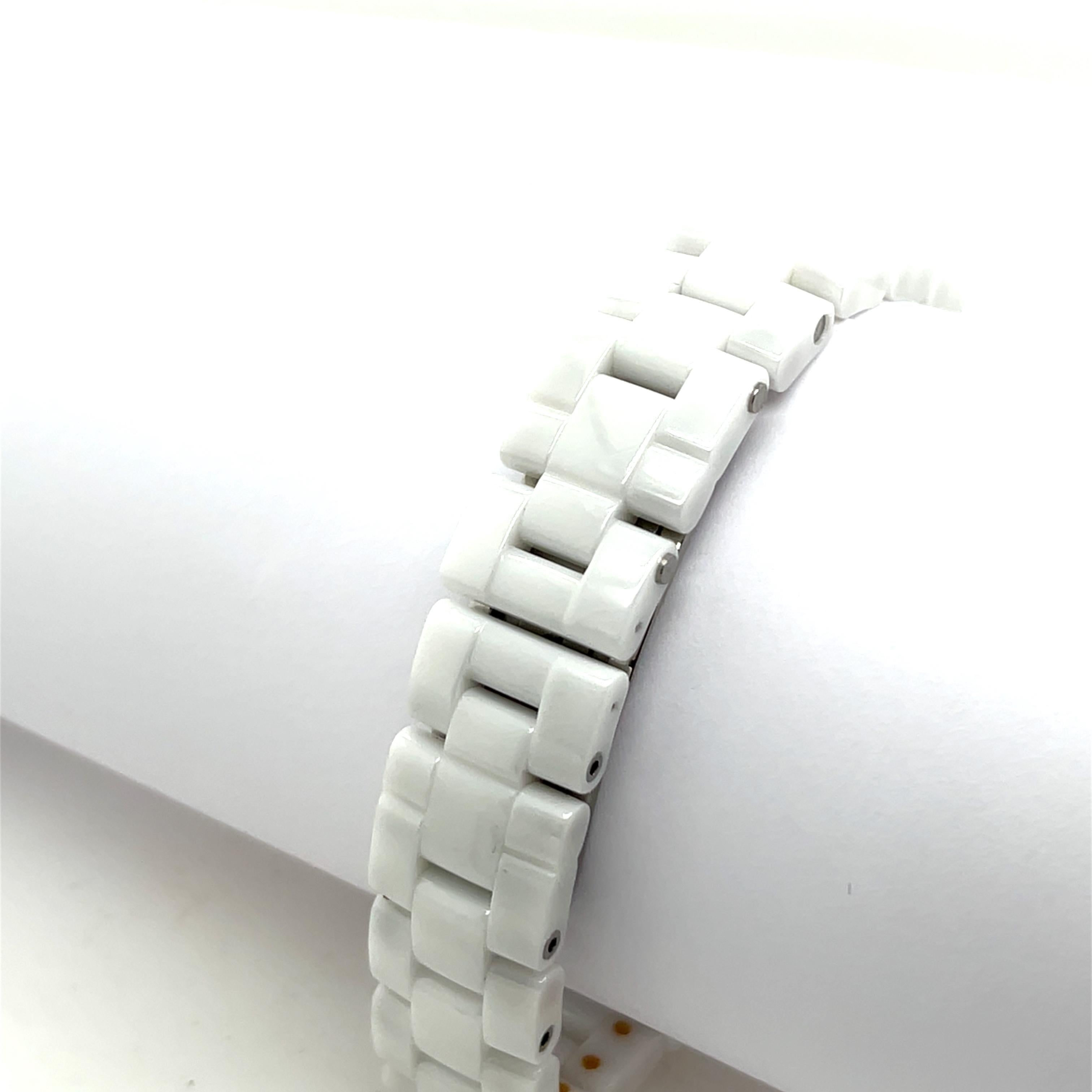 Chanel J12 Montre blanche en céramique, 38 mm Unisexe en vente