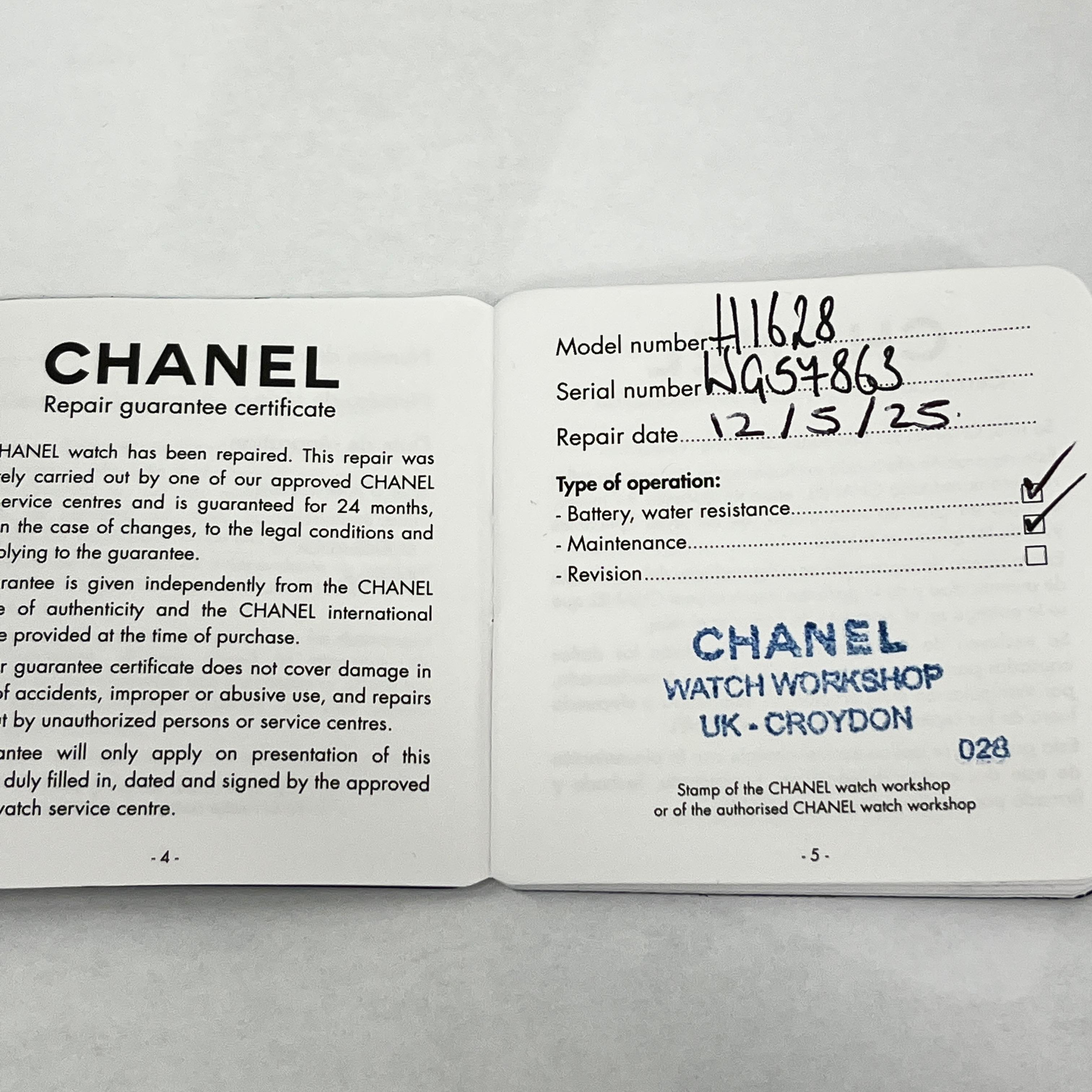 Chanel J12 Montre blanche en céramique, 38 mm en vente 2