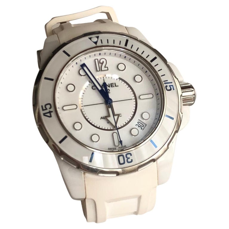 Chanel J12 Marine White Watch H2560 Chanel J 12 - White Marine | Essential Watches main image 4