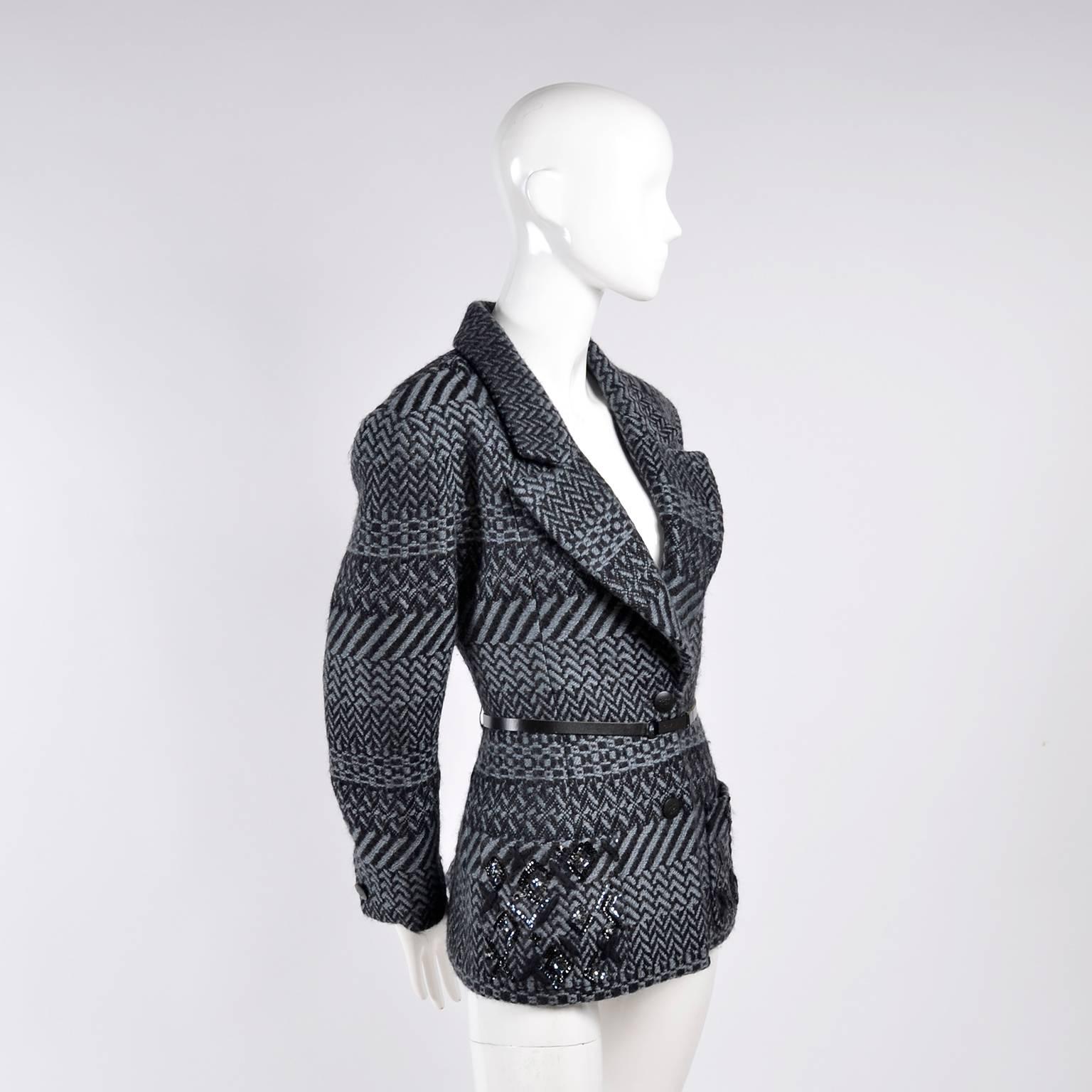 Chanel Jacke 2000 Wollblazer mit Gürteltaschen:: Pailletten und Strass-CC-Knöpfen (Schwarz)