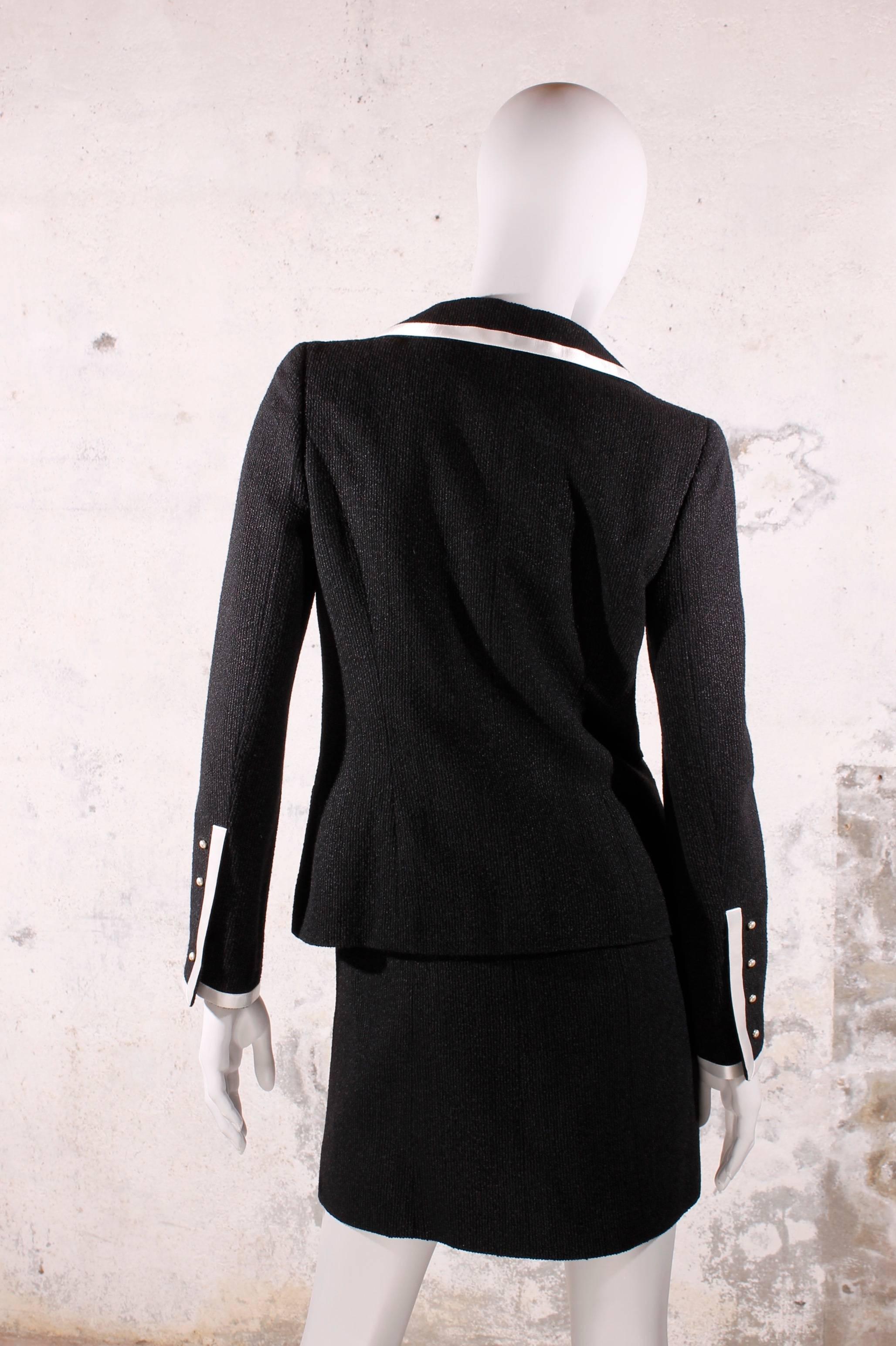Chanel Jacket and Skirt - Black & White (Schwarz) im Angebot
