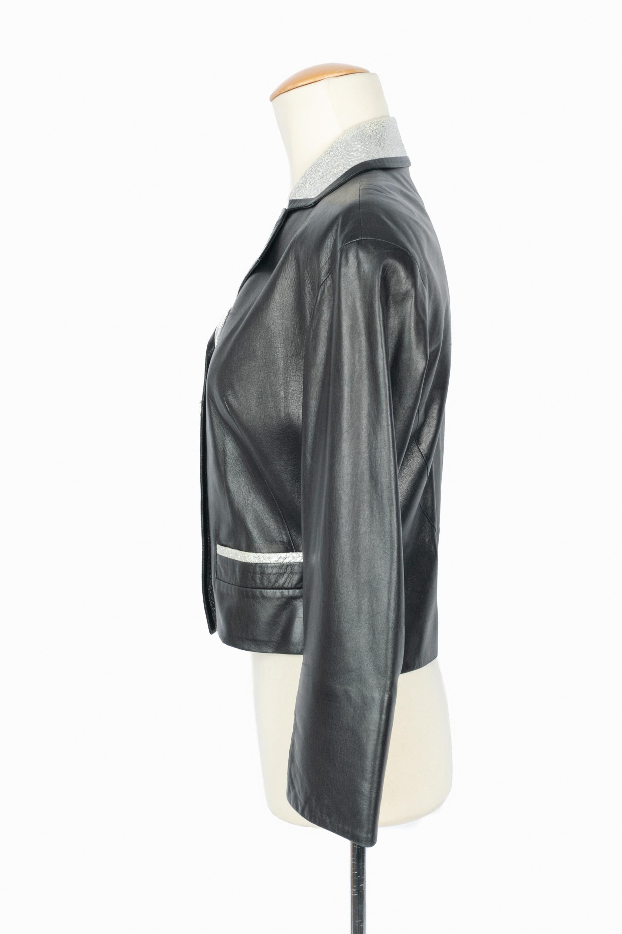 Giacca Chanel circa 2000-2005 in vendita 3