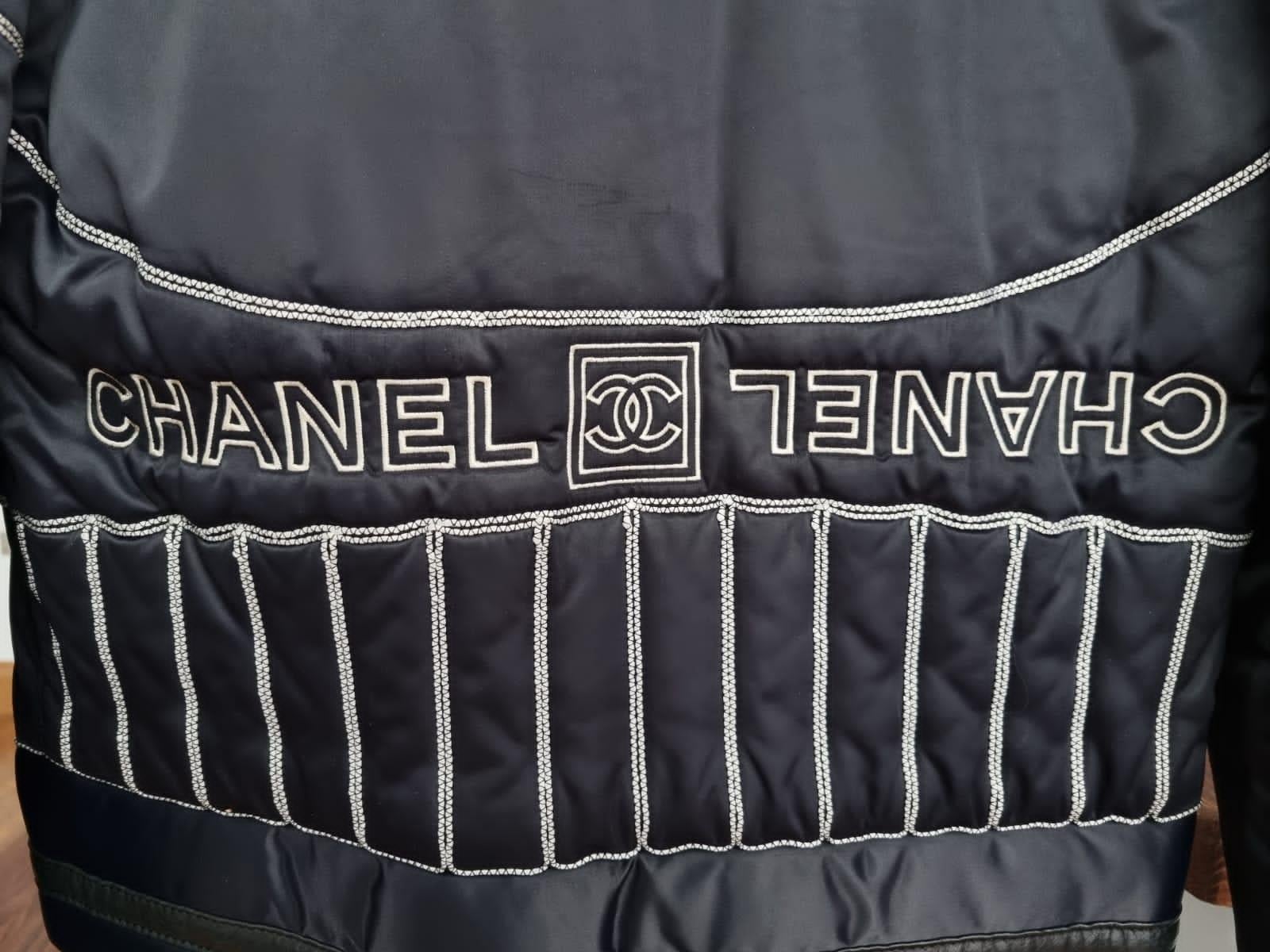 Chanel Jacke im Angebot 4