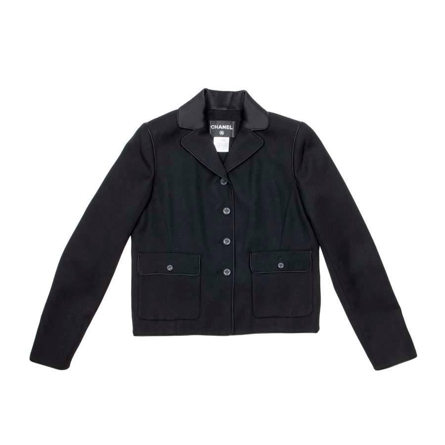 CHANEL Jacket in Black Wool Size 40FR