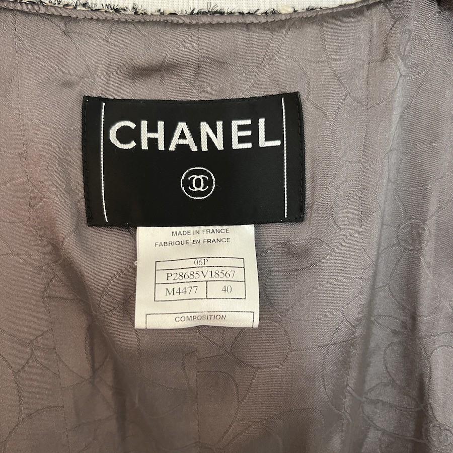 CHANEL Jacket in Grey Tweed Size 40fr 3