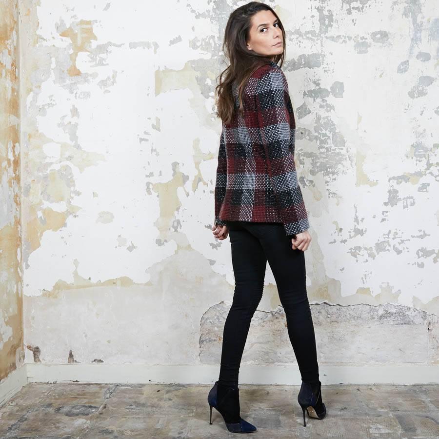 Nero Giacca CHANEL in tweed rosso, argento e nero taglia 38FR in vendita