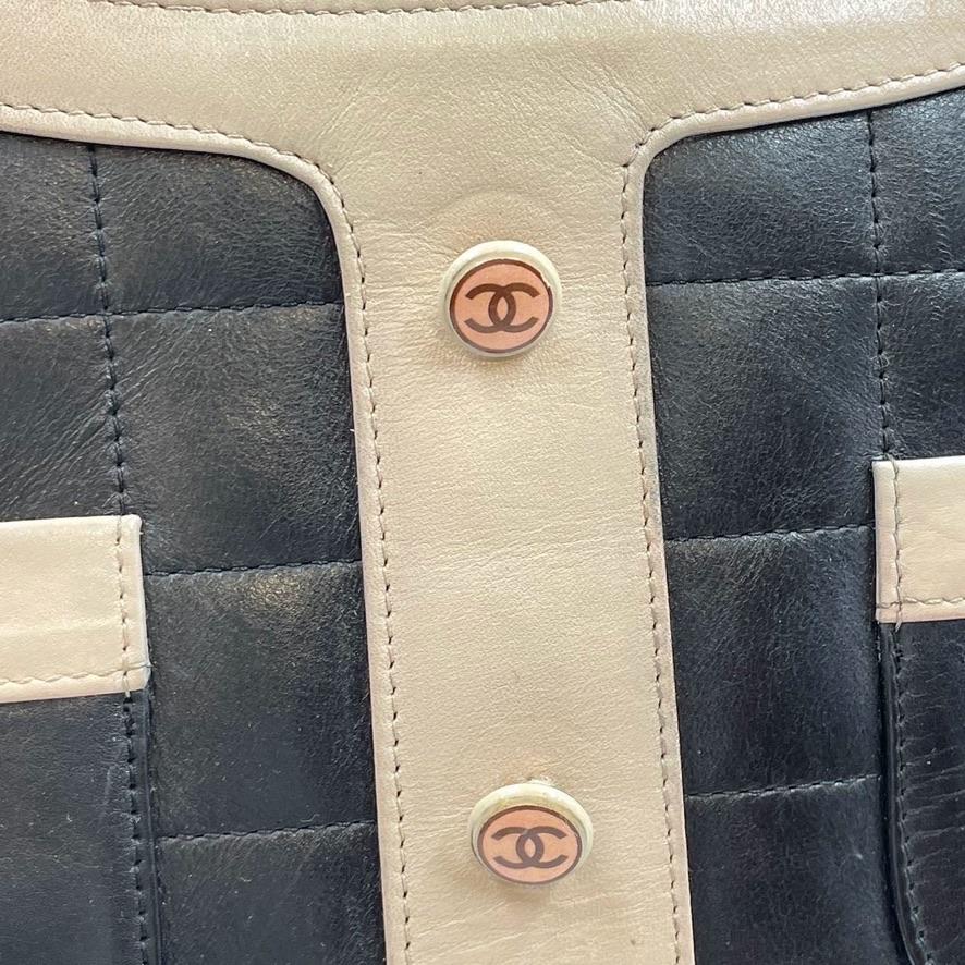 Chanel Jacket Leather Shoulder bag For Sale 7