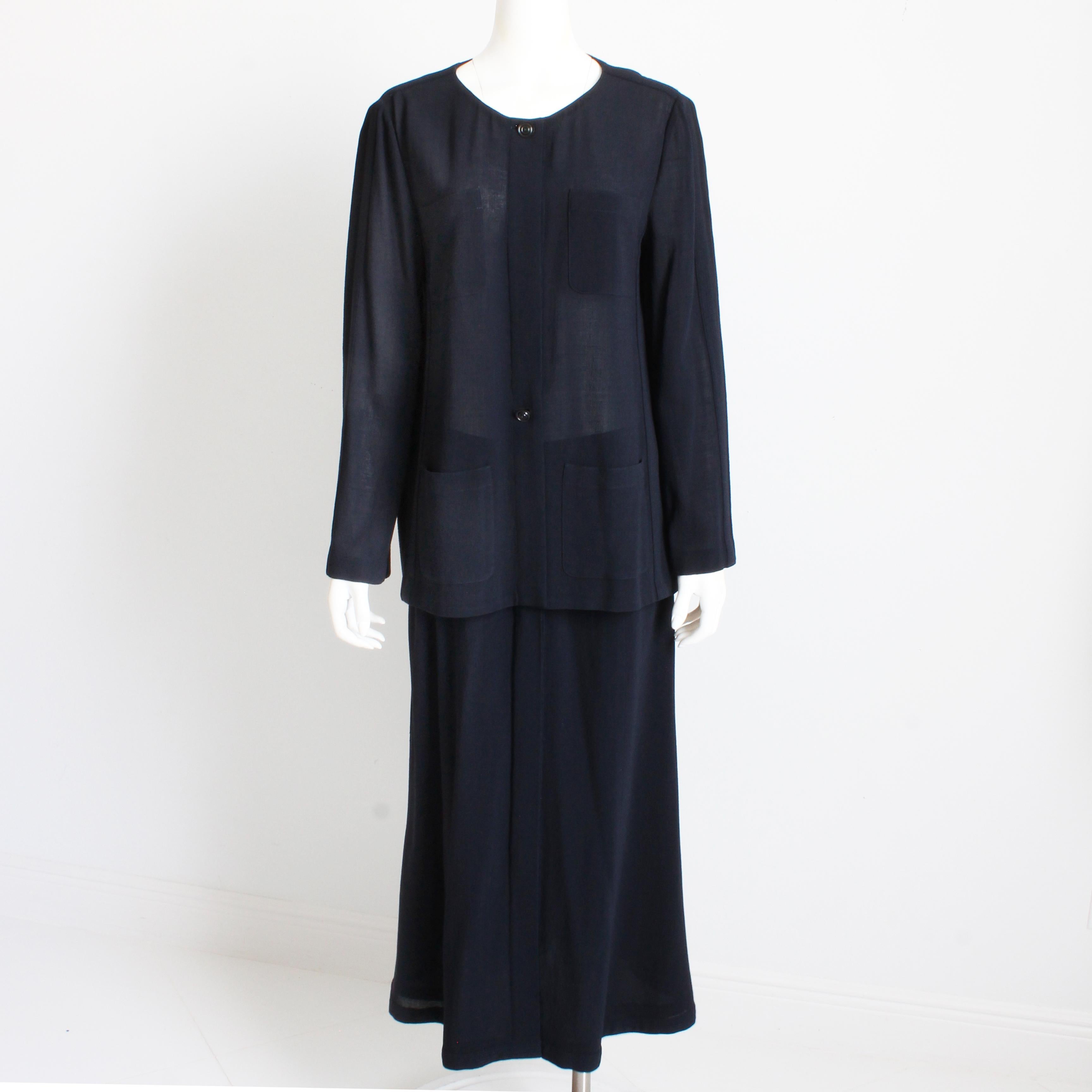 Chanel Jacket + Skirt Suit 2pc Sheer Wool Crepe Button Front Navy Blue 99P Sz 44 In Good Condition For Sale In Port Saint Lucie, FL