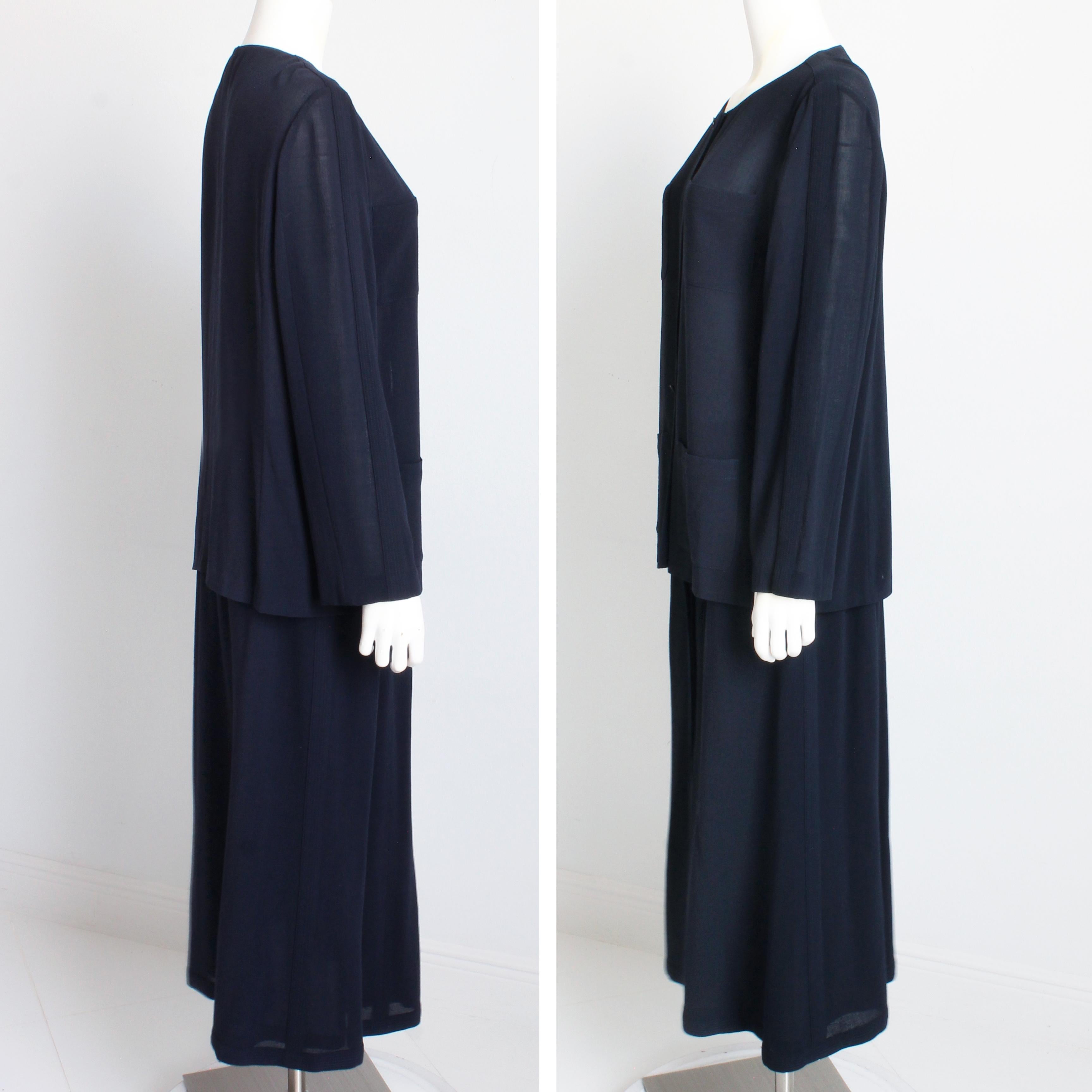 Chanel Jacket + Skirt Suit 2pc Sheer Wool Crepe Button Front Navy Blue 99P Sz 44 For Sale 2