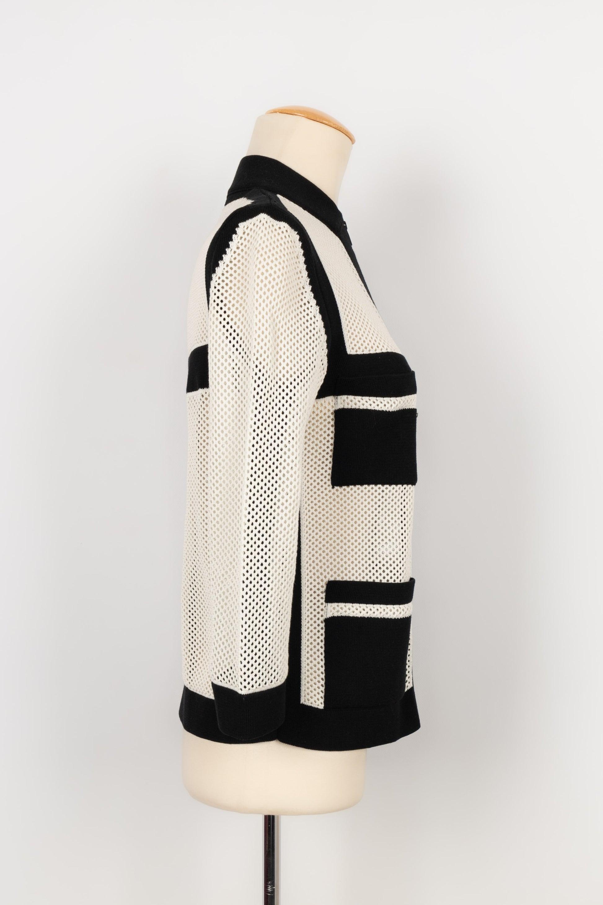 Chanel Jacket-Style Zipped Top in Black and White Mesh In Excellent Condition For Sale In SAINT-OUEN-SUR-SEINE, FR