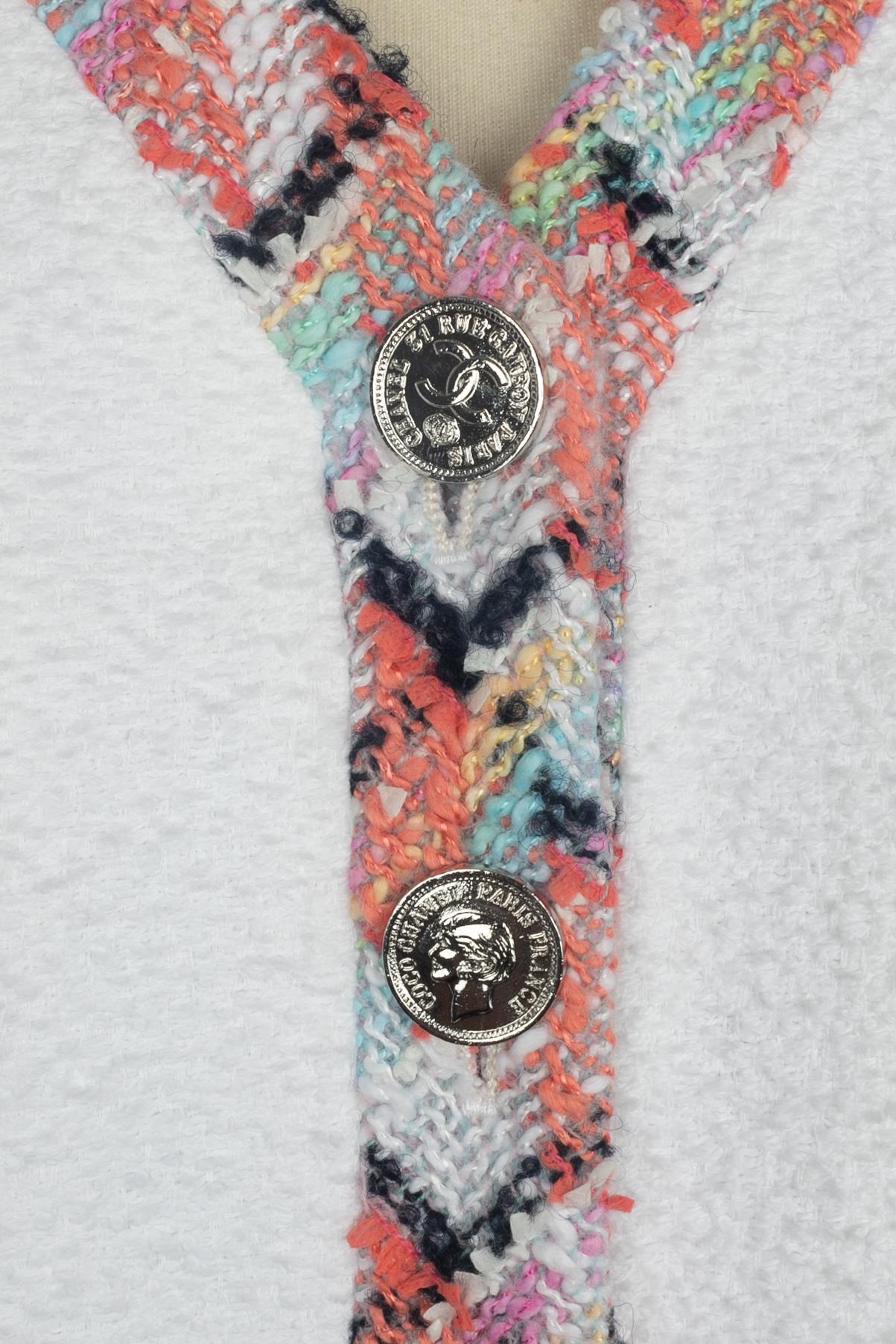 Chanel Jacke Sommer 1996 im Zustand „Hervorragend“ im Angebot in SAINT-OUEN-SUR-SEINE, FR