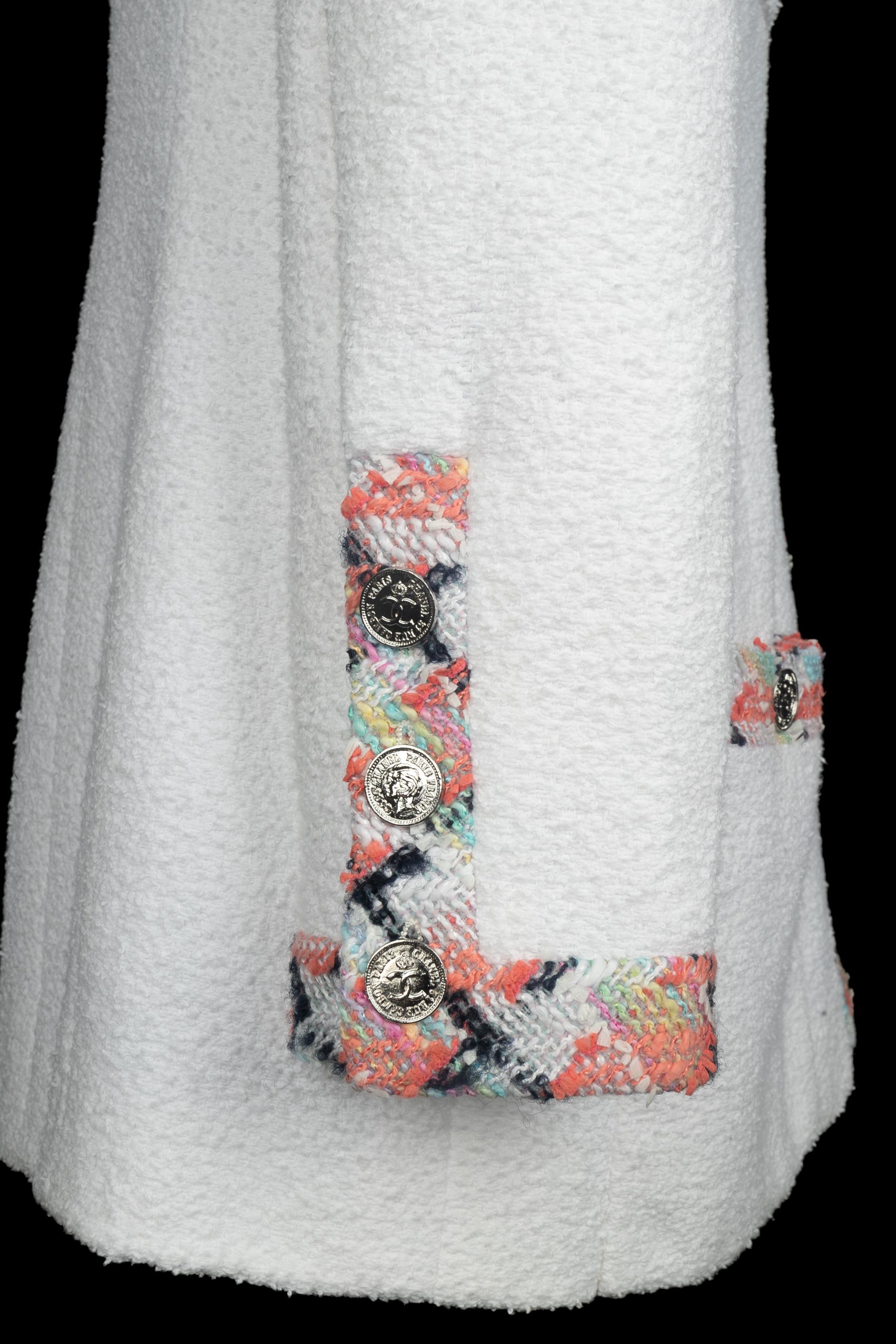 Chanel Jacke Sommer 1996 im Angebot 2