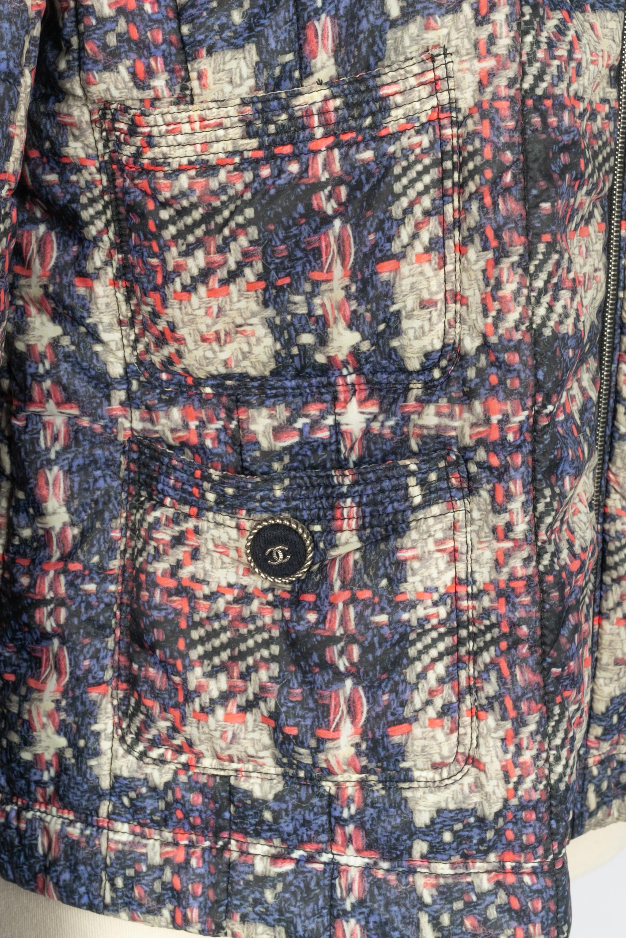 Giacca Chanel 'windbreaker' 2014s In condizioni ottime in vendita a SAINT-OUEN-SUR-SEINE, FR