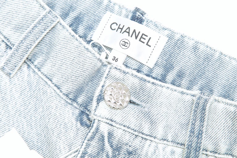無料クーポン配布 アプリ CHANEL Rise High Silver CC Leg Skinny Blue Light Denim Jeans パンツ
