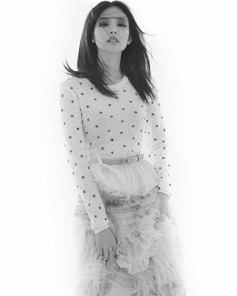 Chanel Jennie Kim Style CC Logo Glitter Jumper 1
