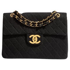 Chanel Jersey-Maxi-Klappentasche