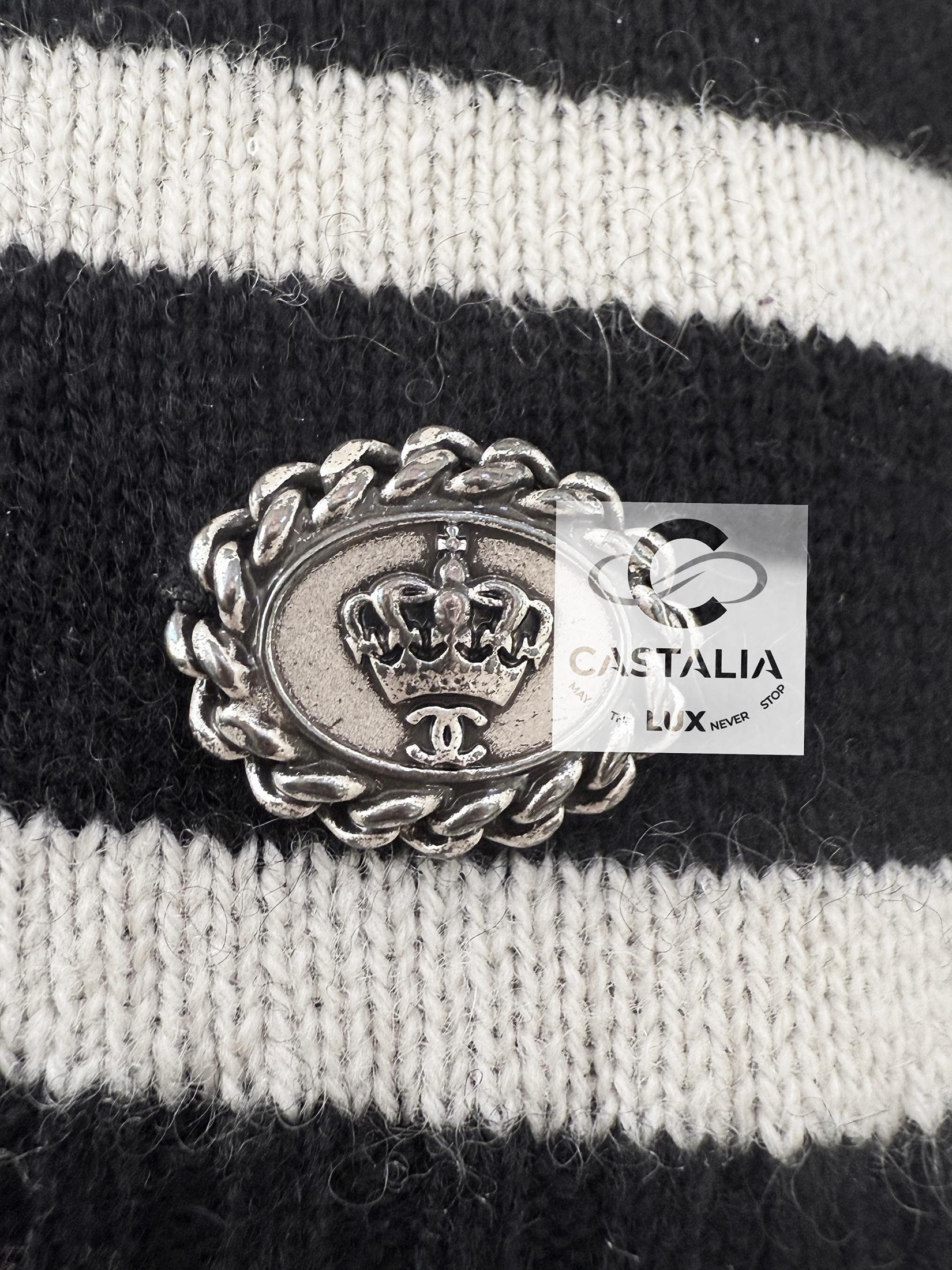 Chanel Jewel and Chains Embellished Jumper For Sale 6